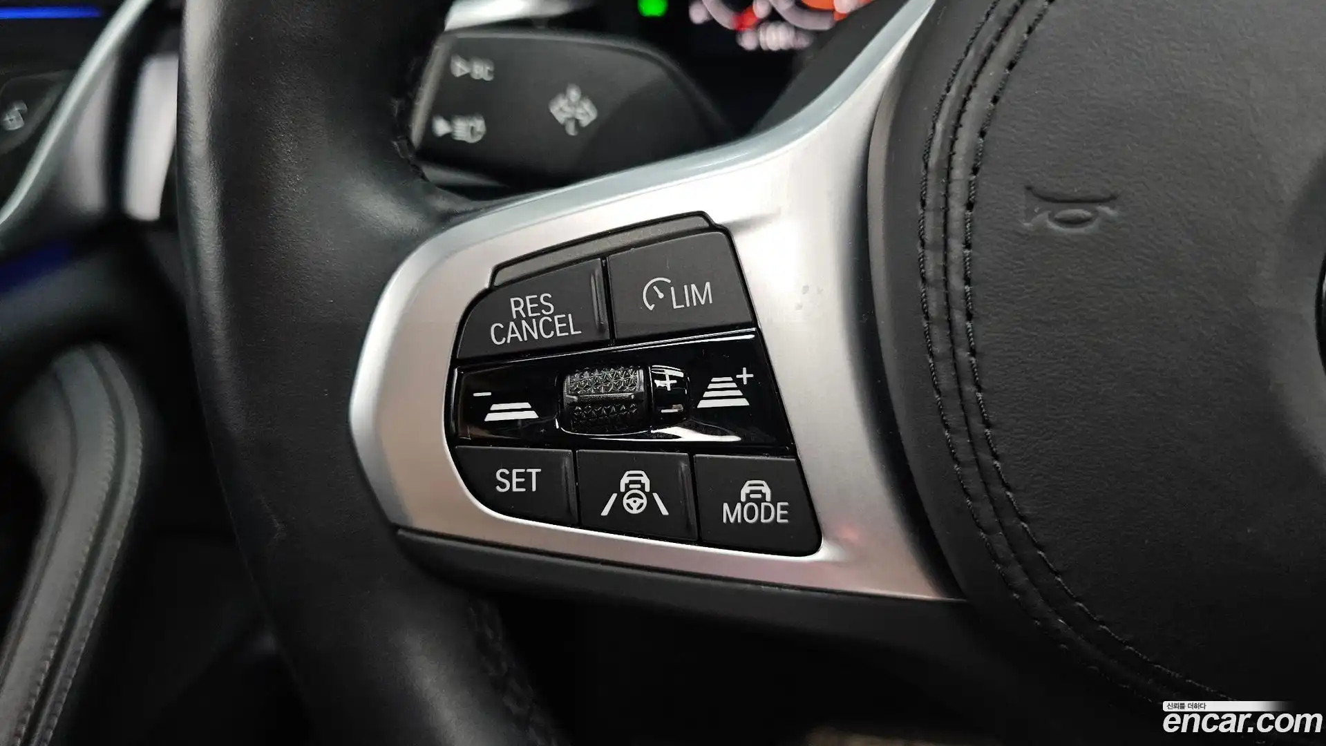 5-Series BMW 2023.4-OPTION-044
