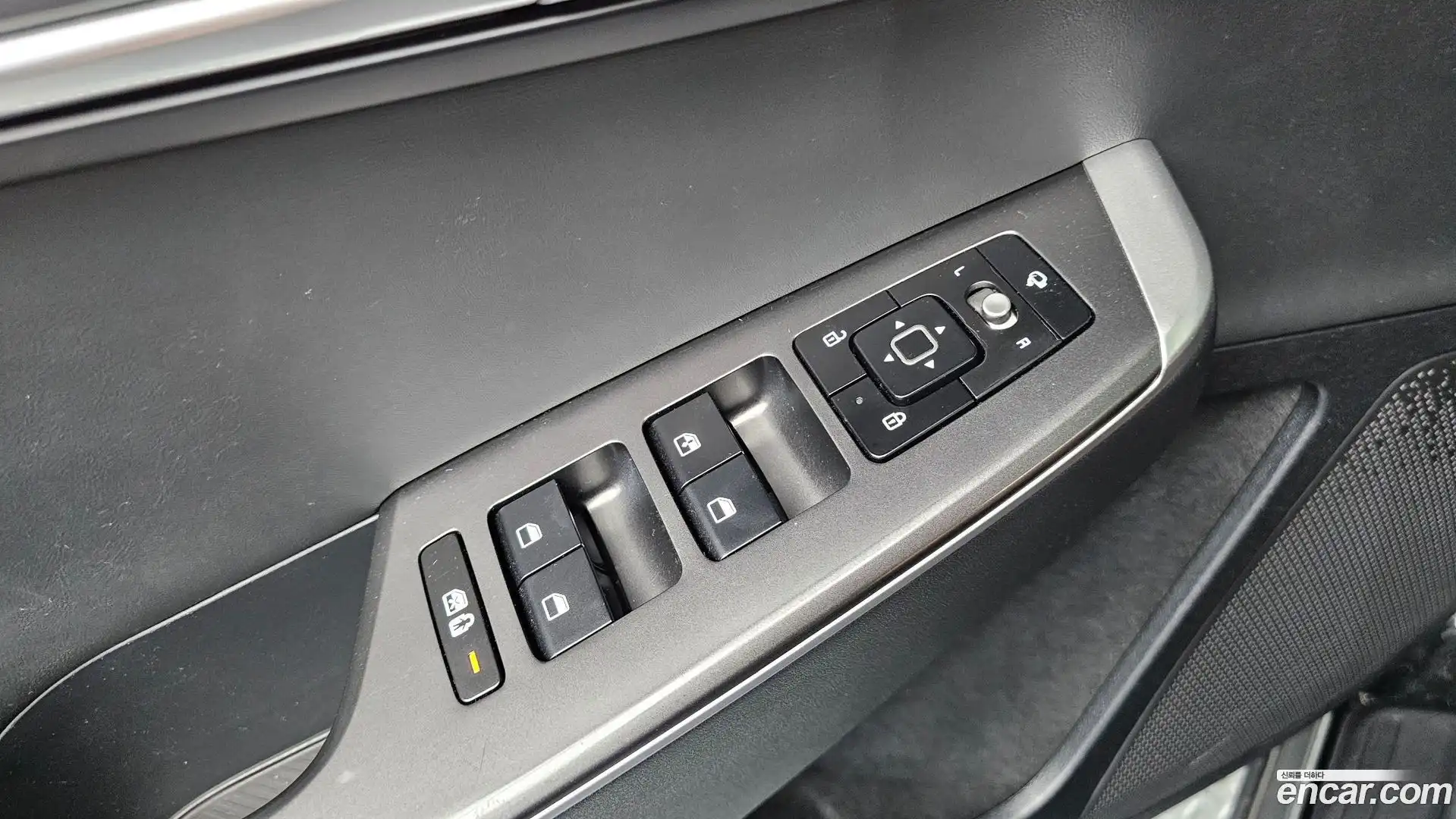 EV6 Kia 2023.10-OPTION-024