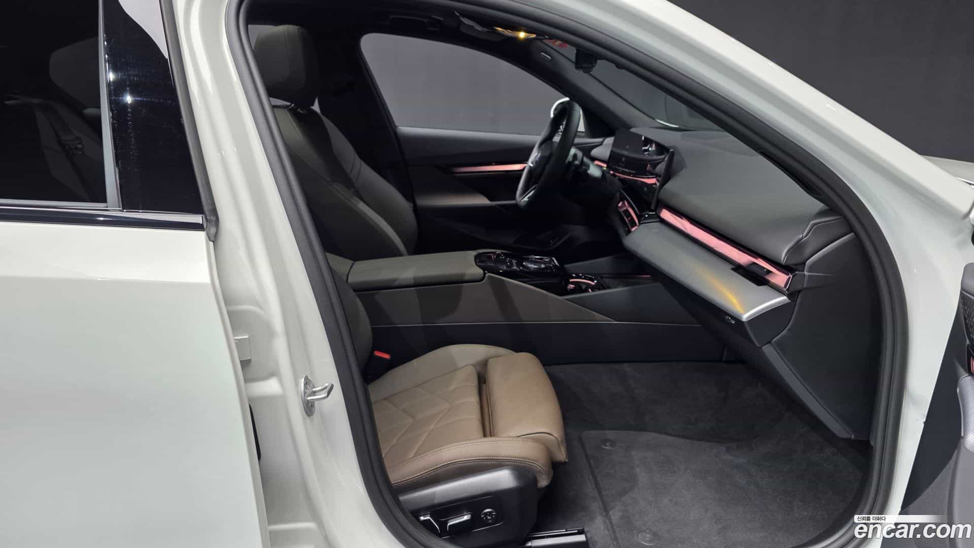 5-Series BMW 2025.9-OPTION-015