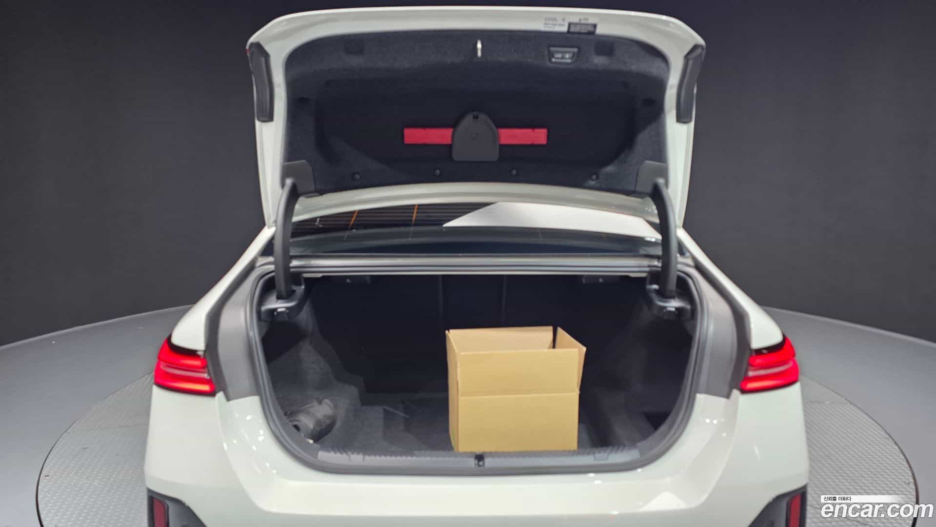 5-Series BMW 2025.9-OPTION-024