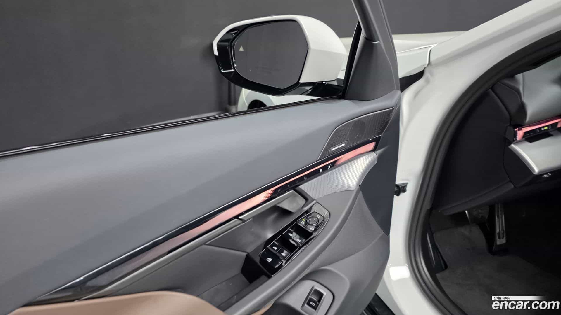 5-Series BMW 2025.9-OPTION-040