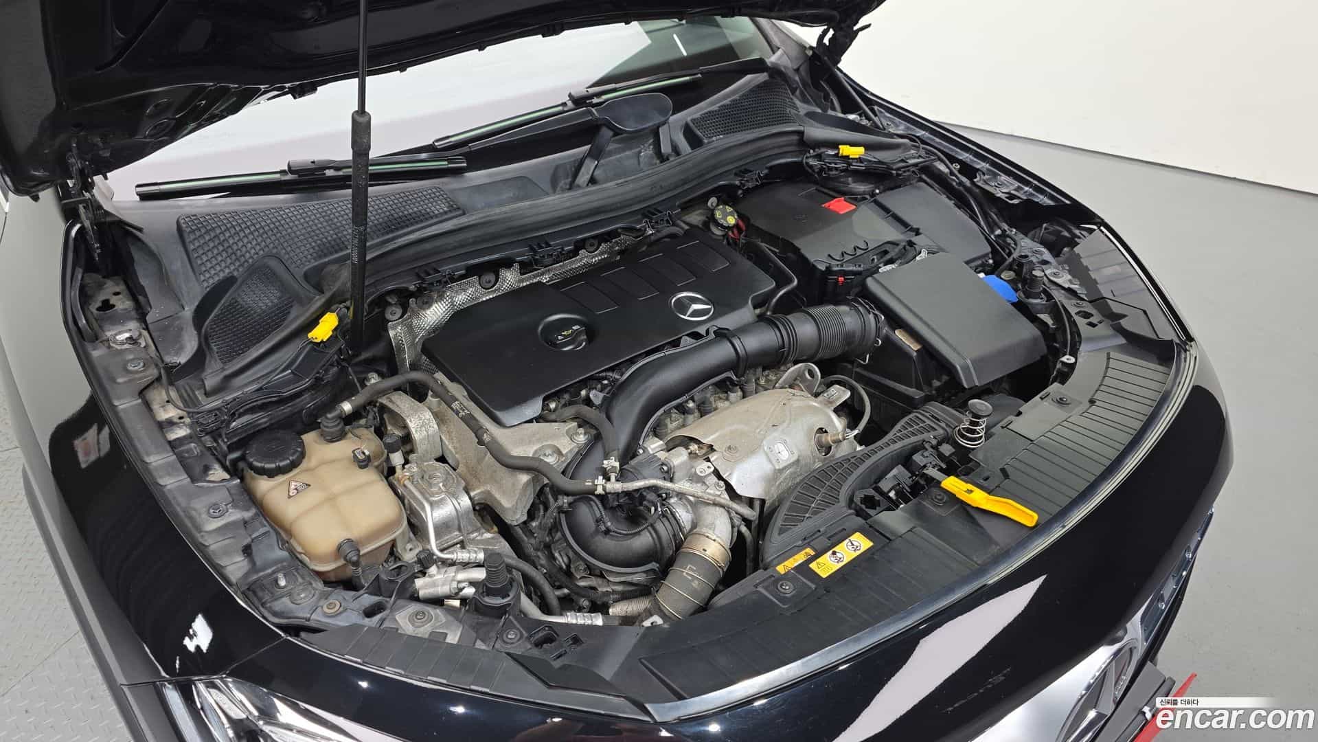 GLA-Class Mercedes-Benz 2020.9-OUTER-006
