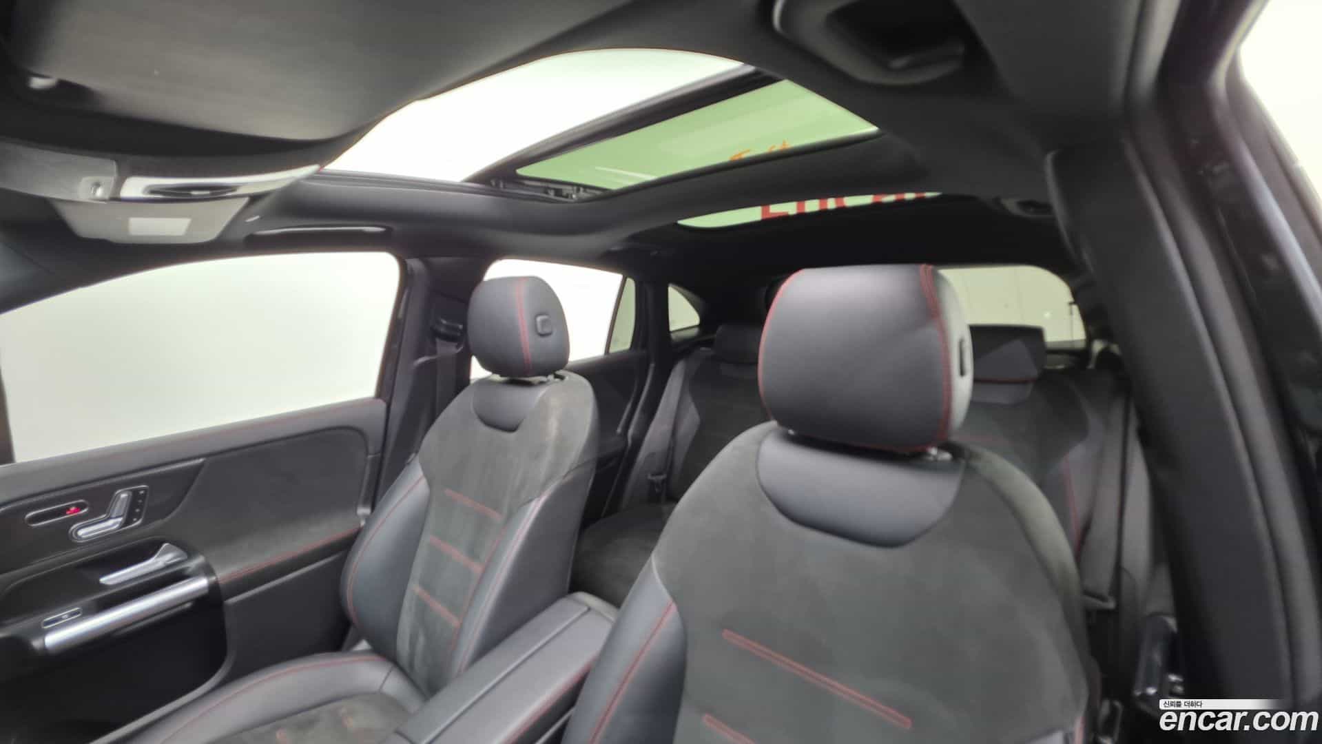 GLA-Class Mercedes-Benz 2020.9-OPTION-015