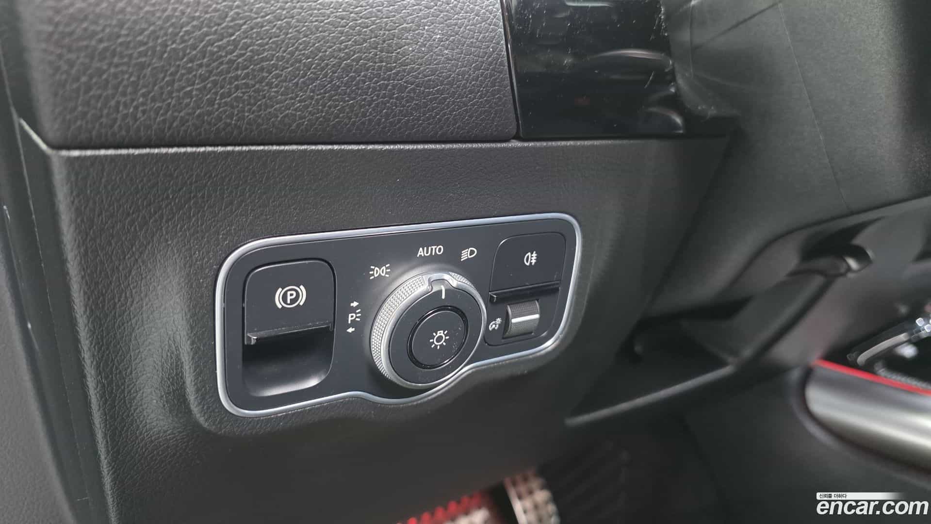 GLA-Class Mercedes-Benz 2020.9-OPTION-018