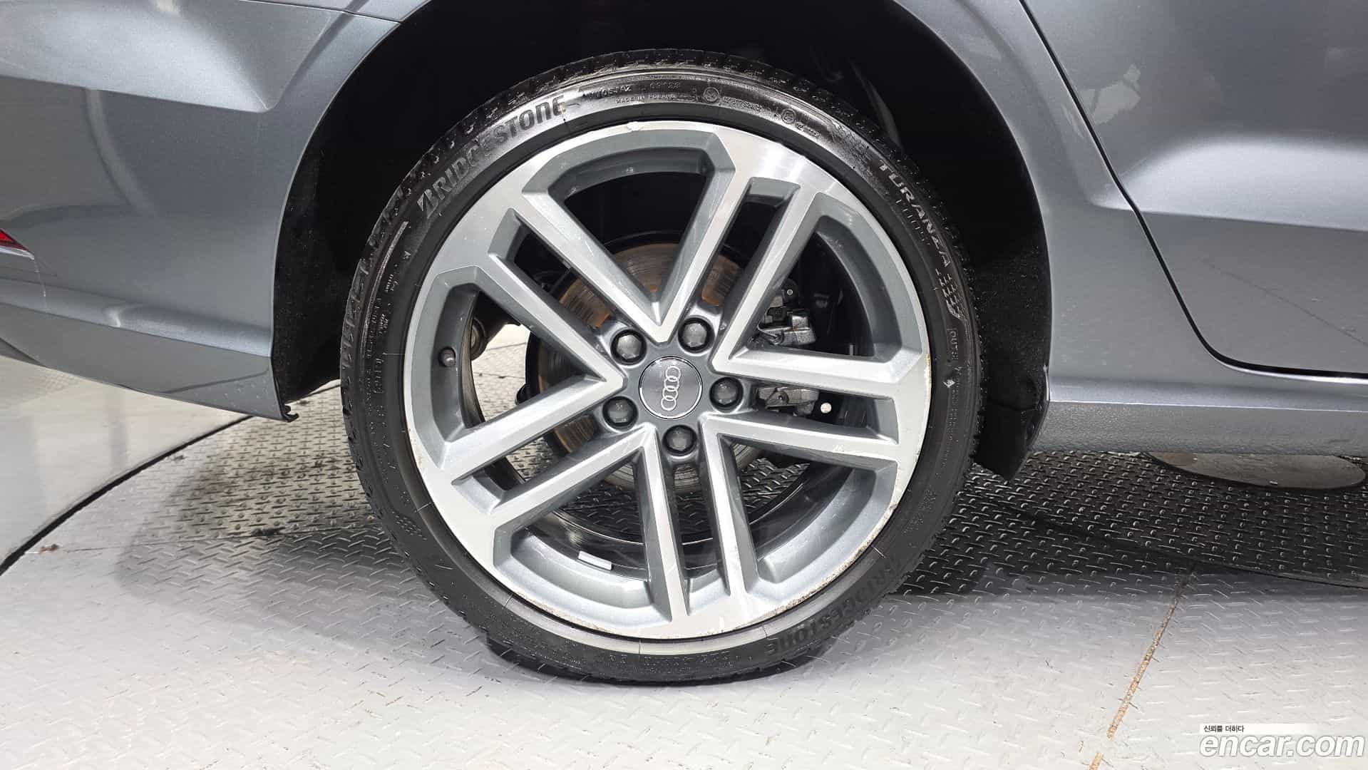 A3 Audi 2019.9-OUTER-005