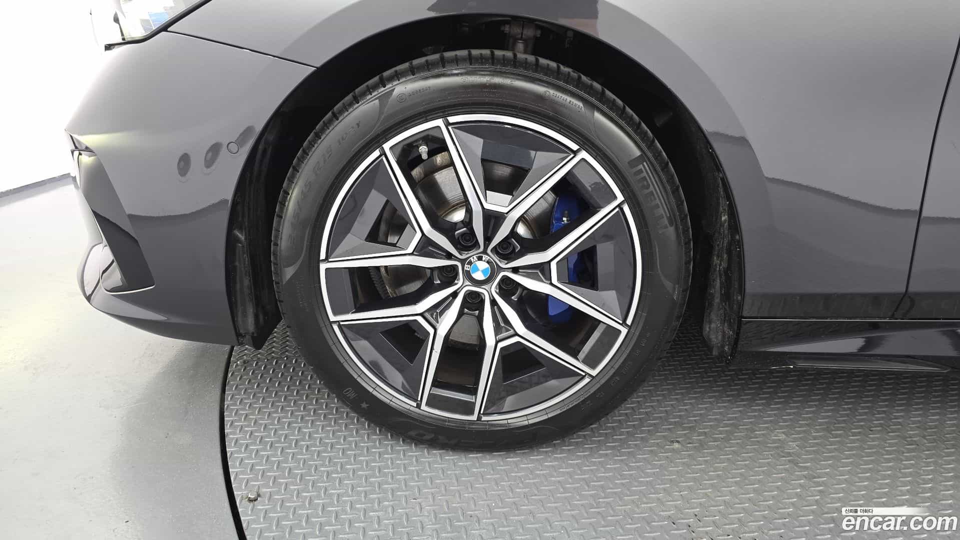 5-Series BMW 2025.9-OUTER-005