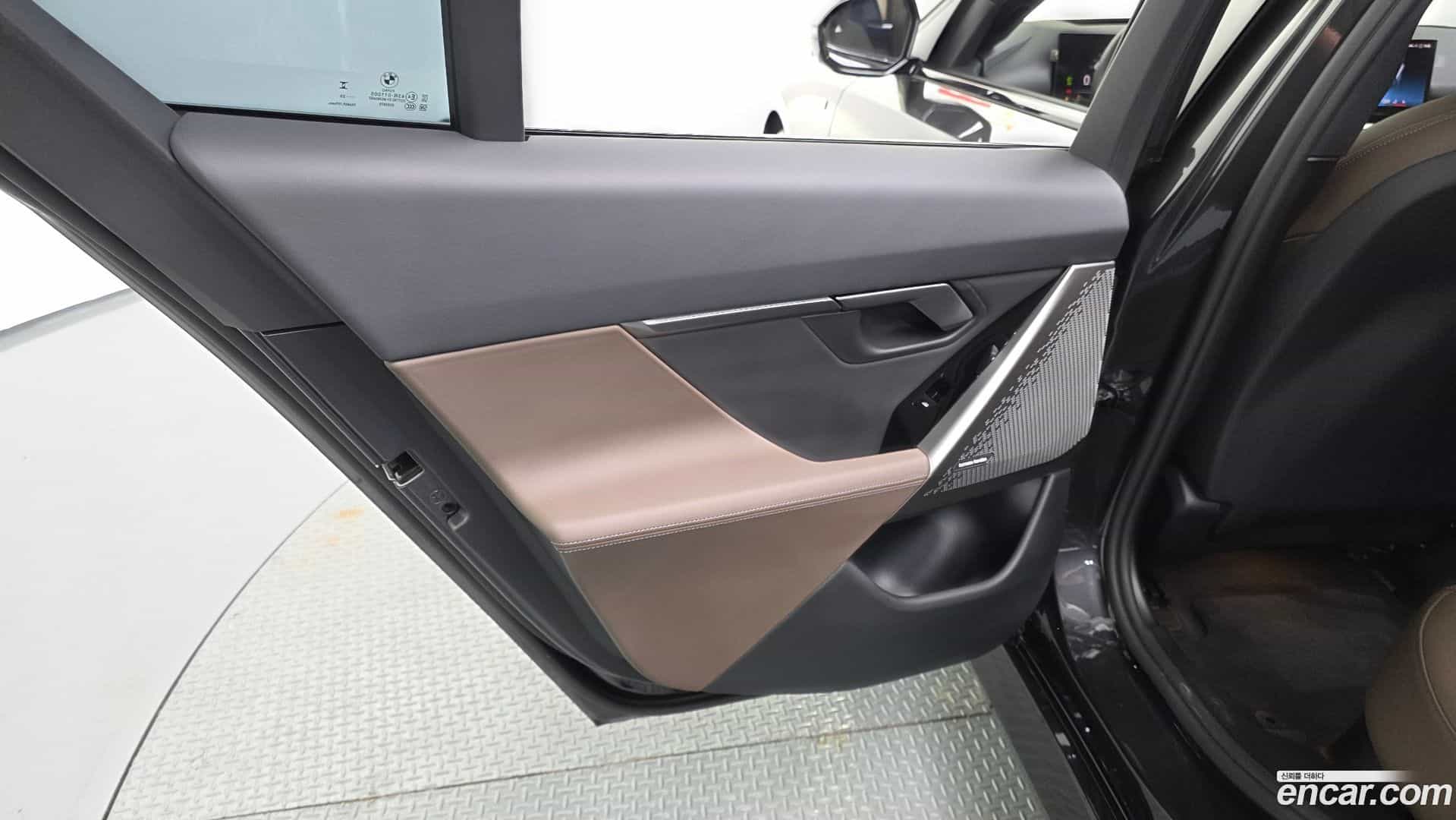 5-Series BMW 2025.9-INNER-035