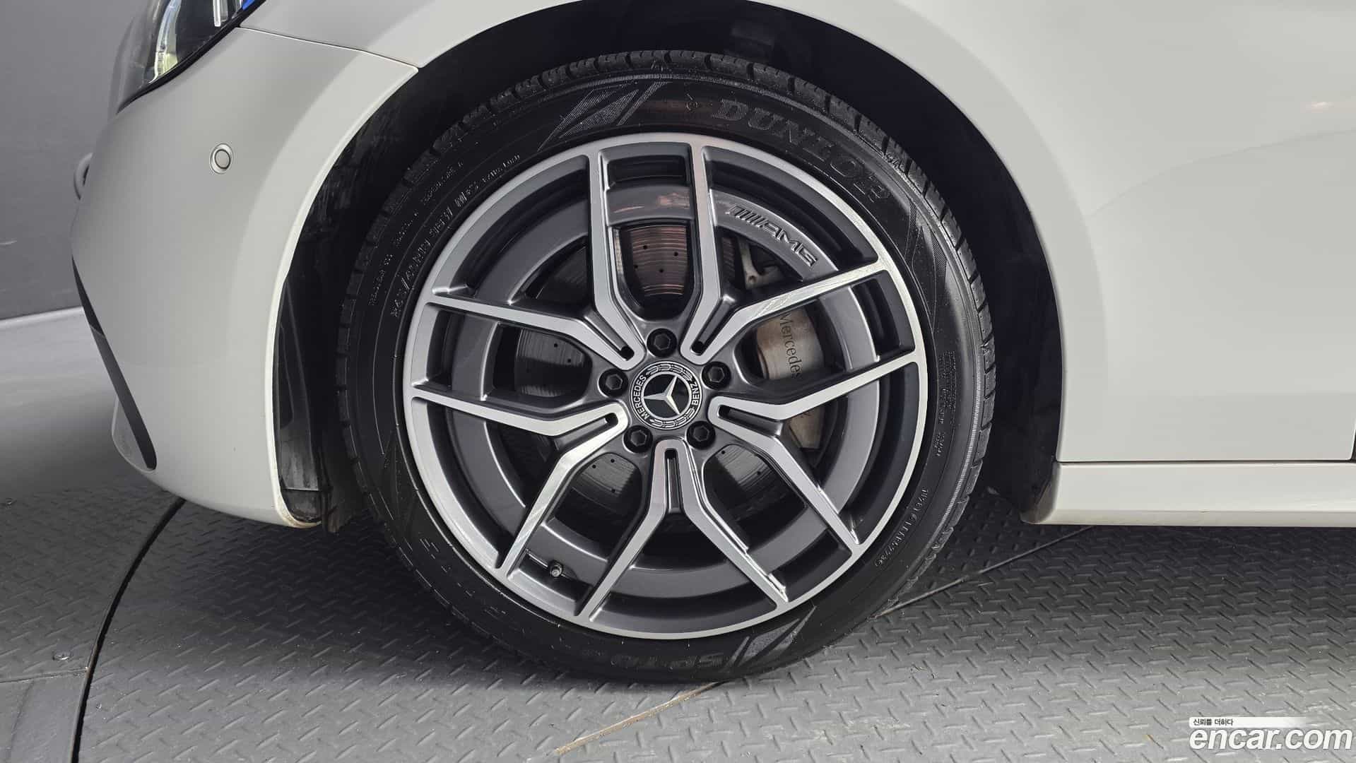 E-Class Mercedes-Benz 2021.6-OUTER-005