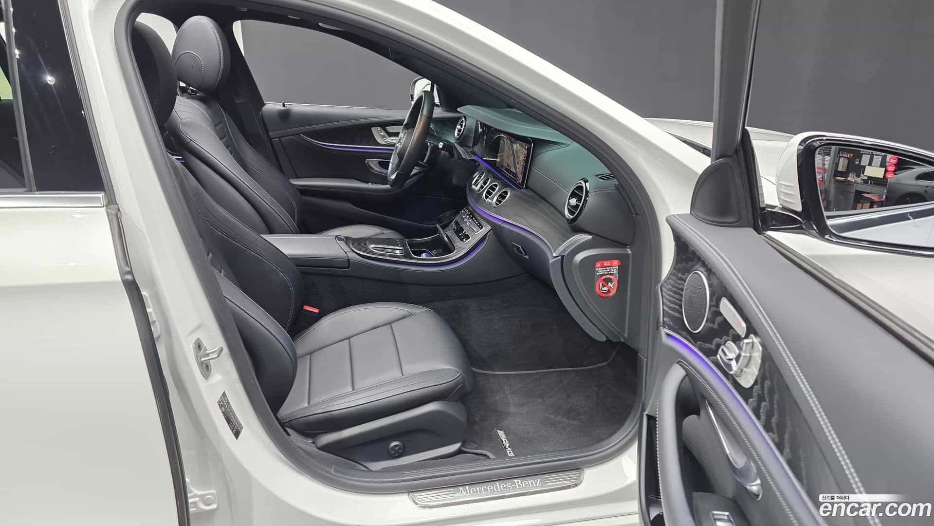 E-Class Mercedes-Benz 2021.6-OPTION-015