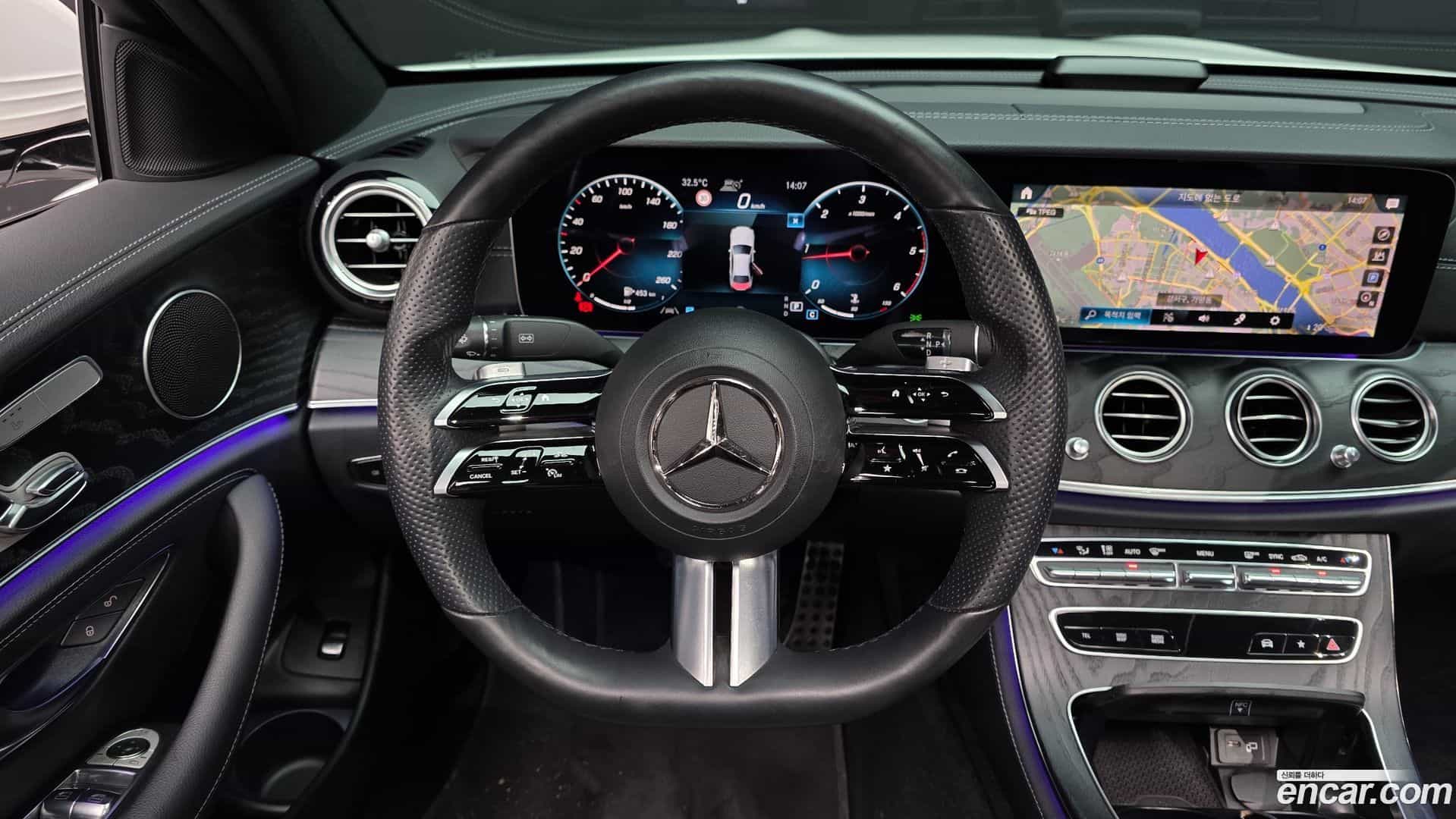 E-Class Mercedes-Benz 2021.6-OPTION-017