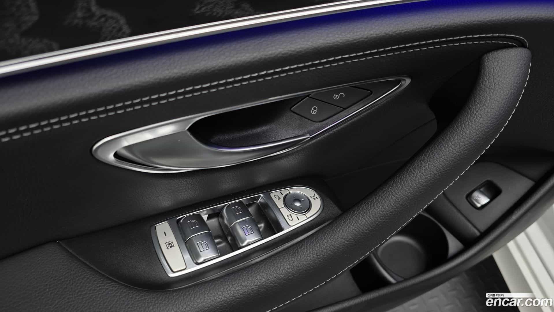 E-Class Mercedes-Benz 2021.6-OPTION-040