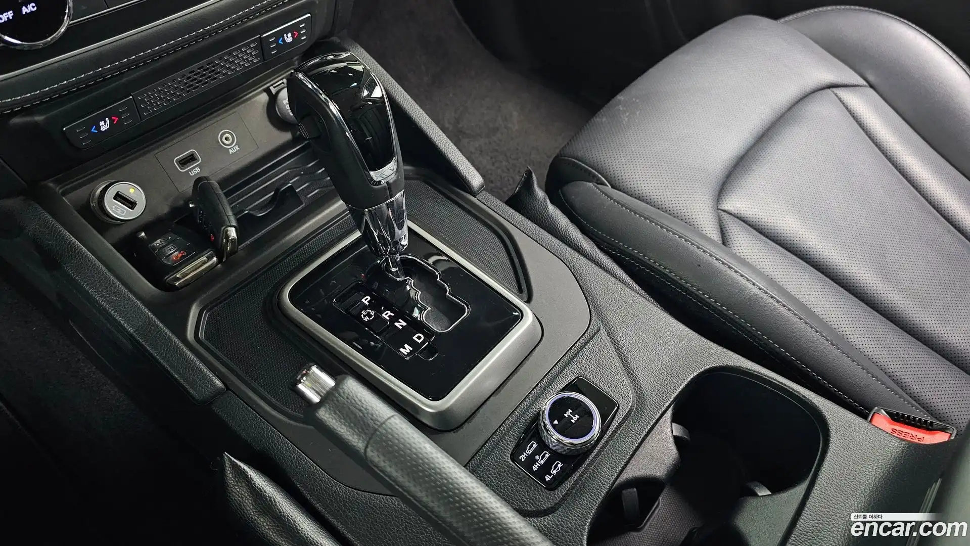 Rexton KG Mobility 2018.3-INNER-009