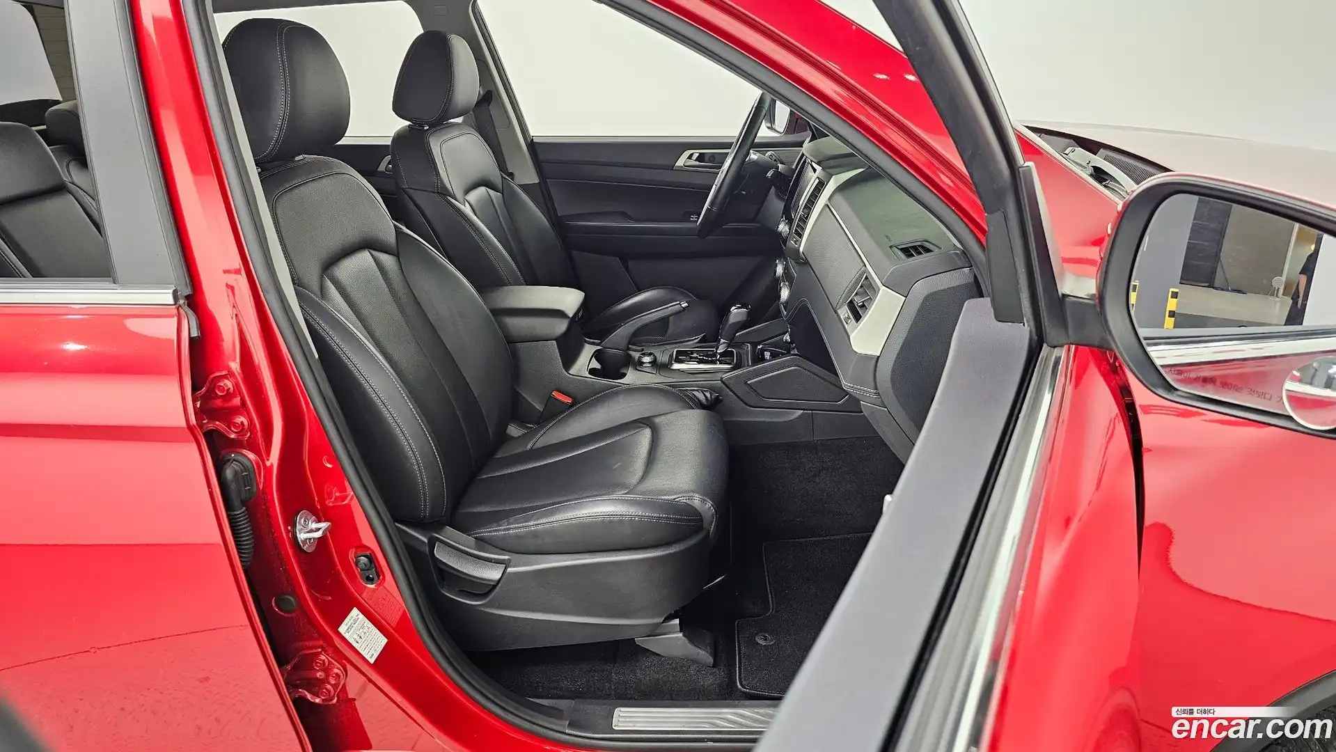 Rexton KG Mobility 2018.3-INNER-010