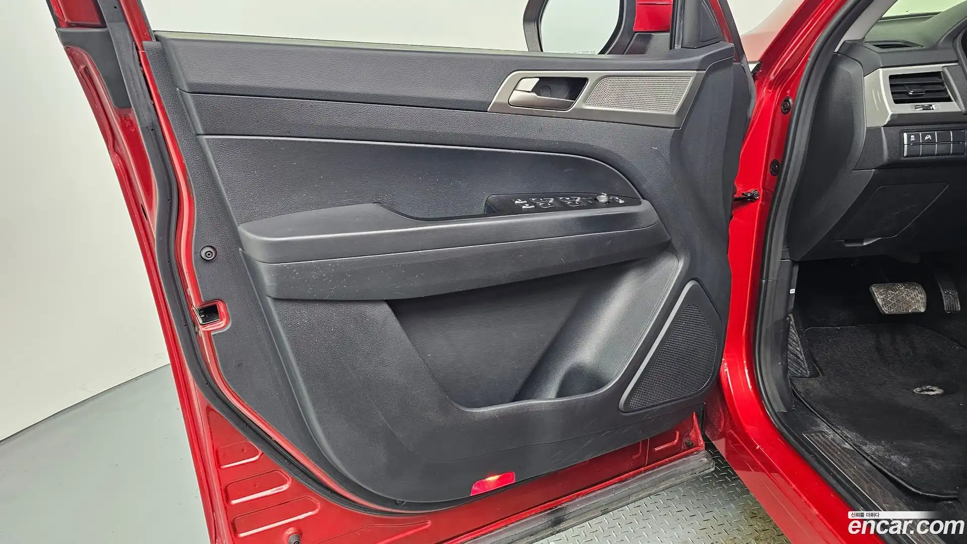 Rexton KG Mobility 2018.3-INNER-034