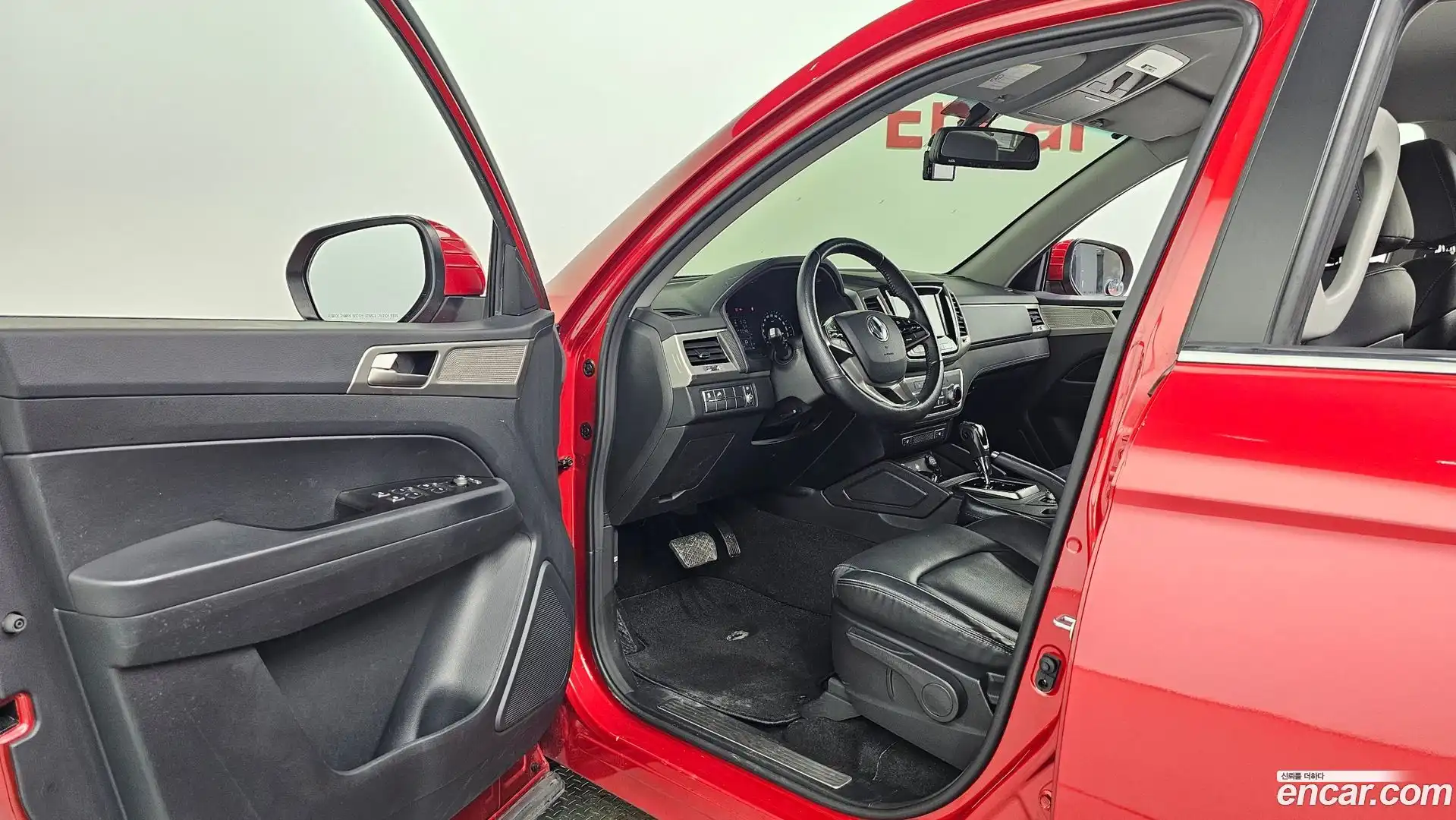 Rexton KG Mobility 2018.3-INNER-036