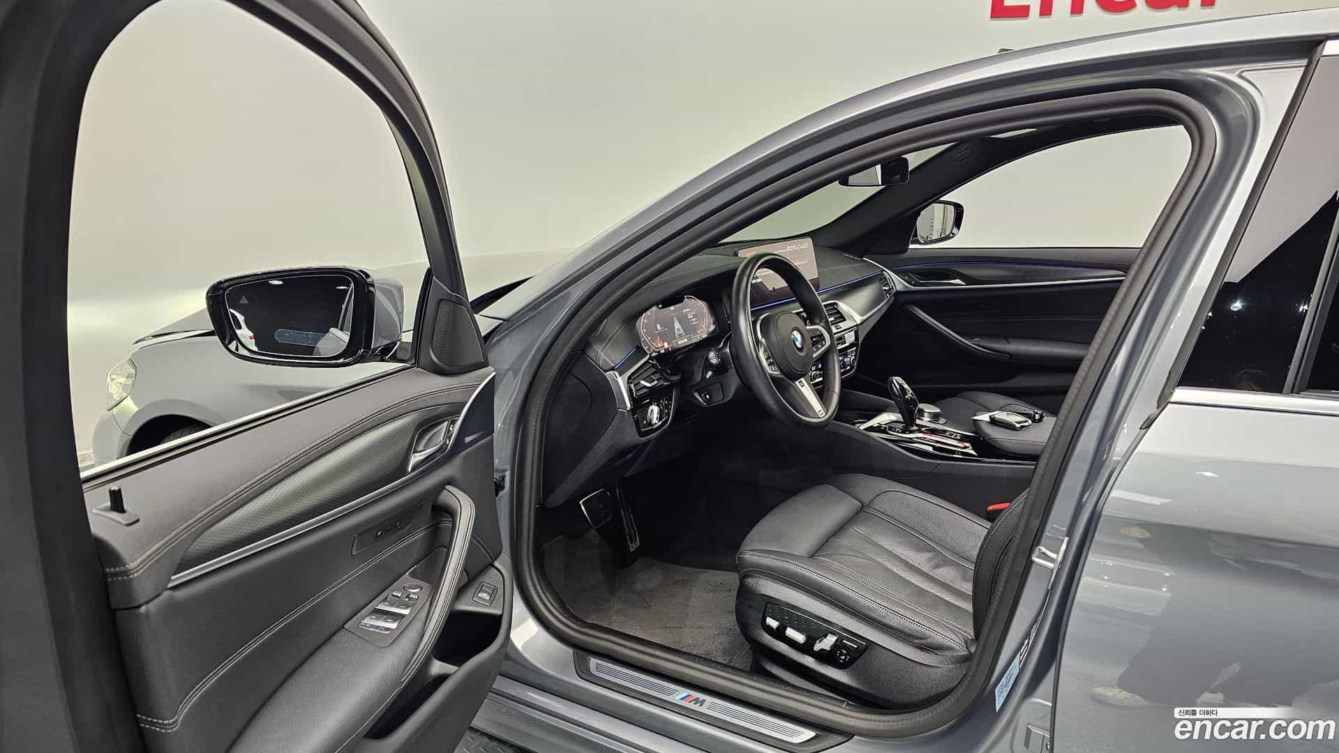5-Series BMW 2023.3-INNER-010