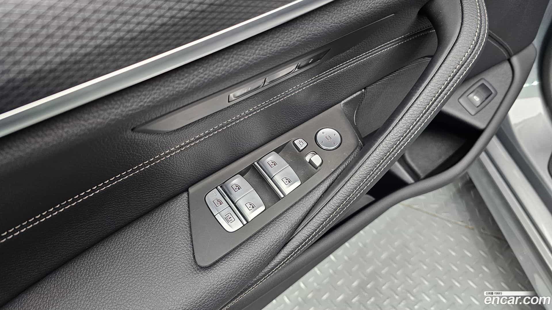 5-Series BMW 2023.3-OPTION-024