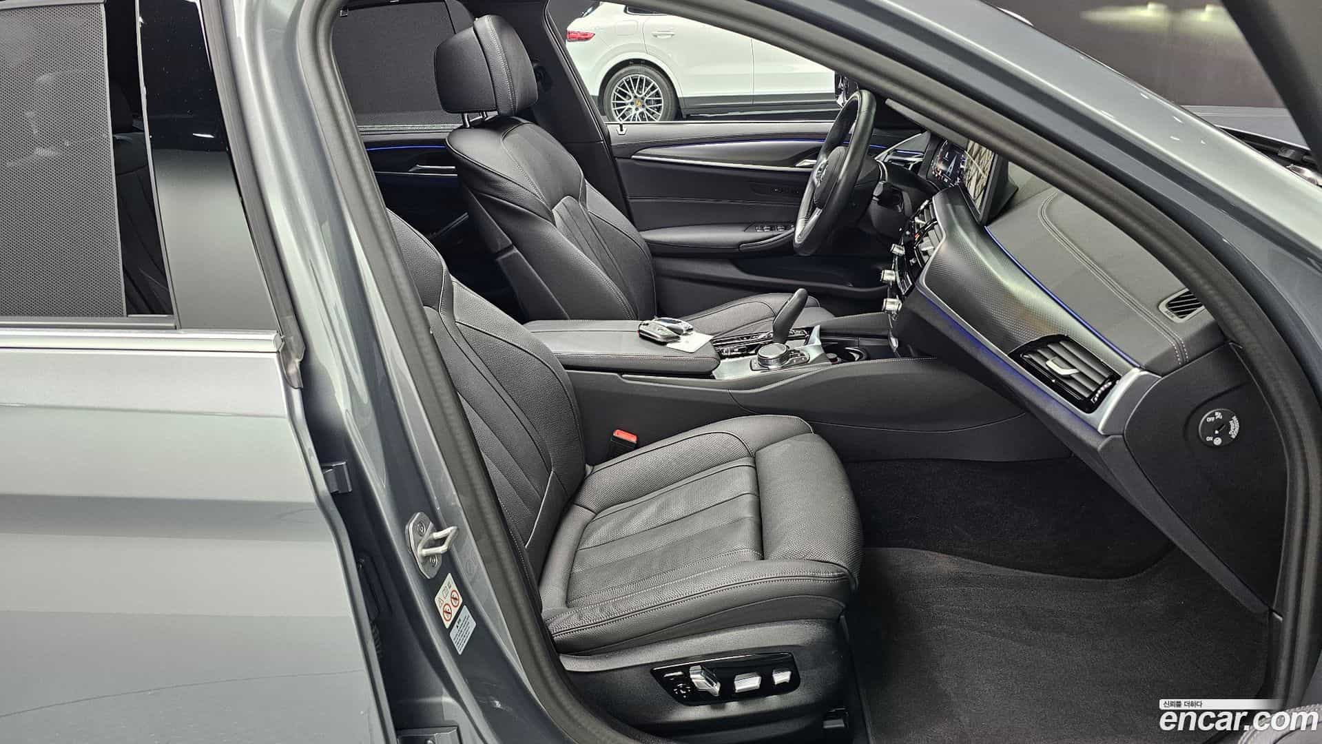 5-Series BMW 2023.3-INNER-036