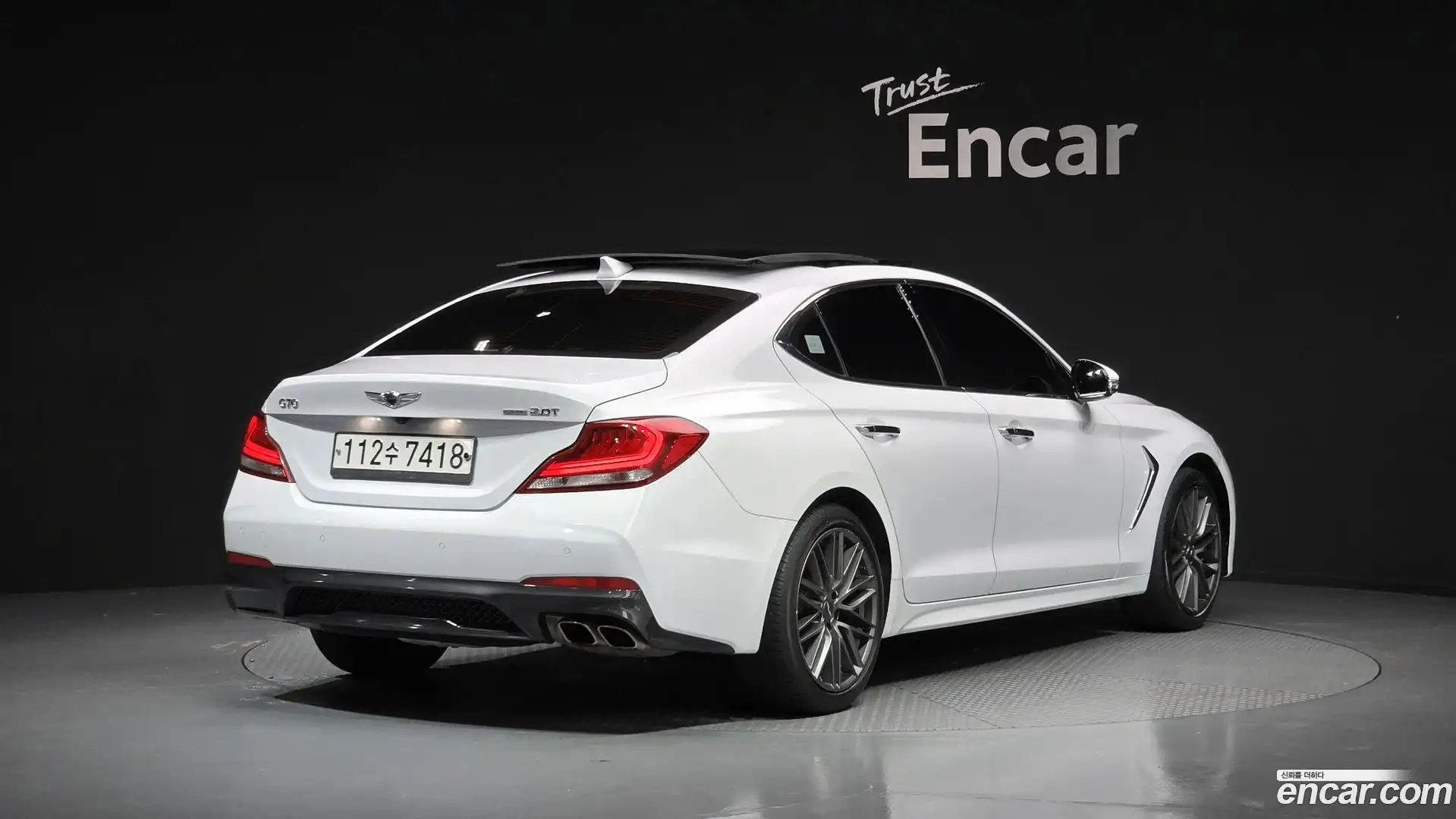 G70 Genesis 2018.0-OUTER-002