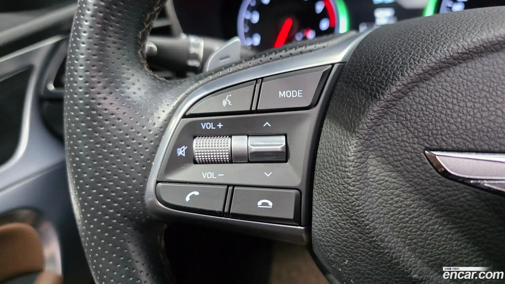 G70 Genesis 2018.0-OPTION-024