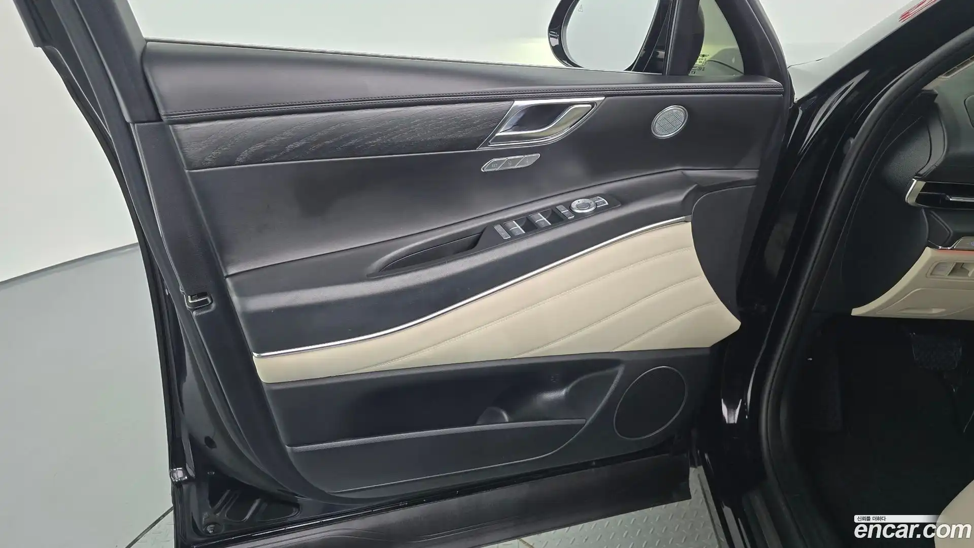 GV80 Genesis 2022.4-INNER-034