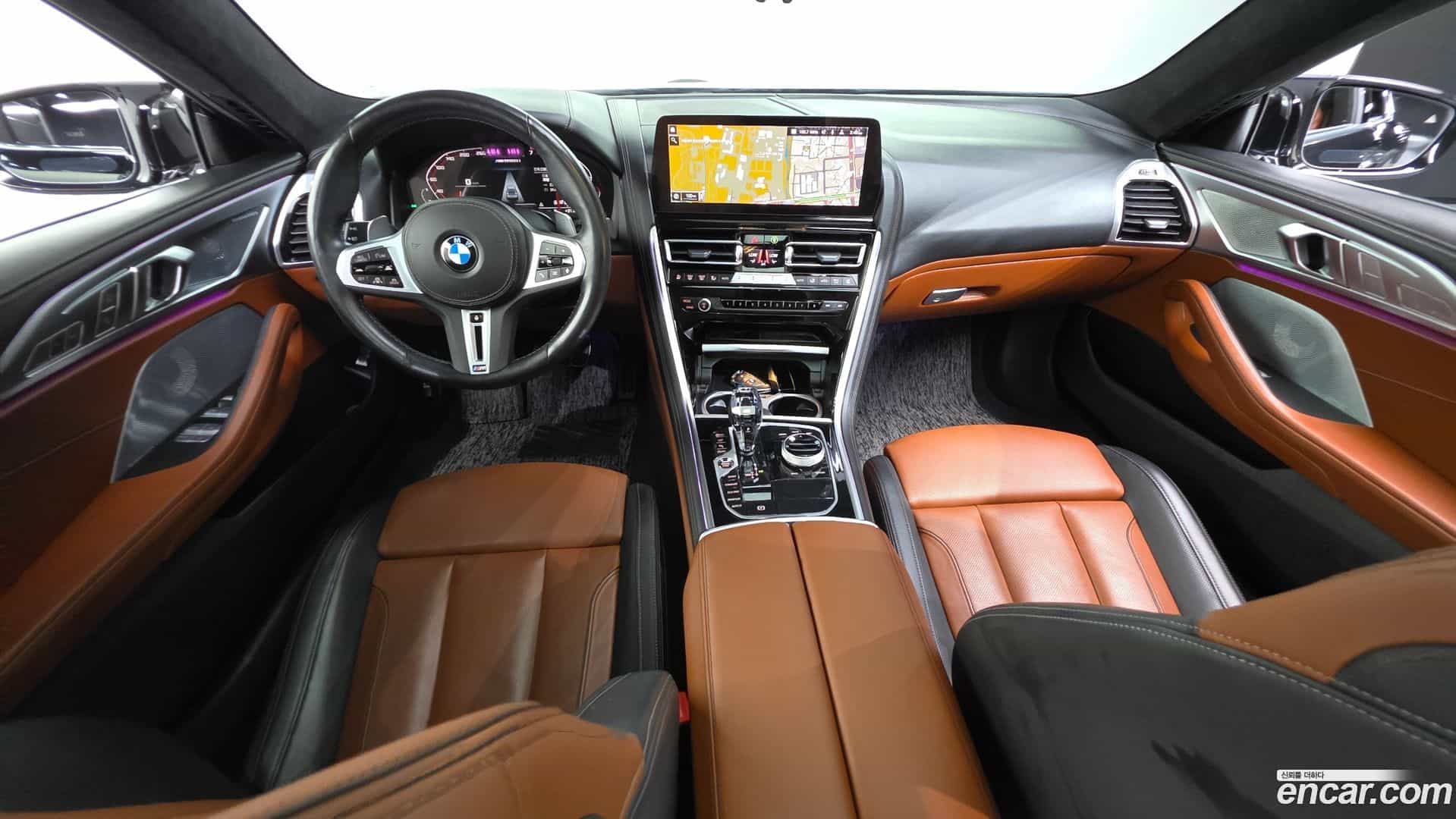 8-Series BMW 2023.4-INNER-007
