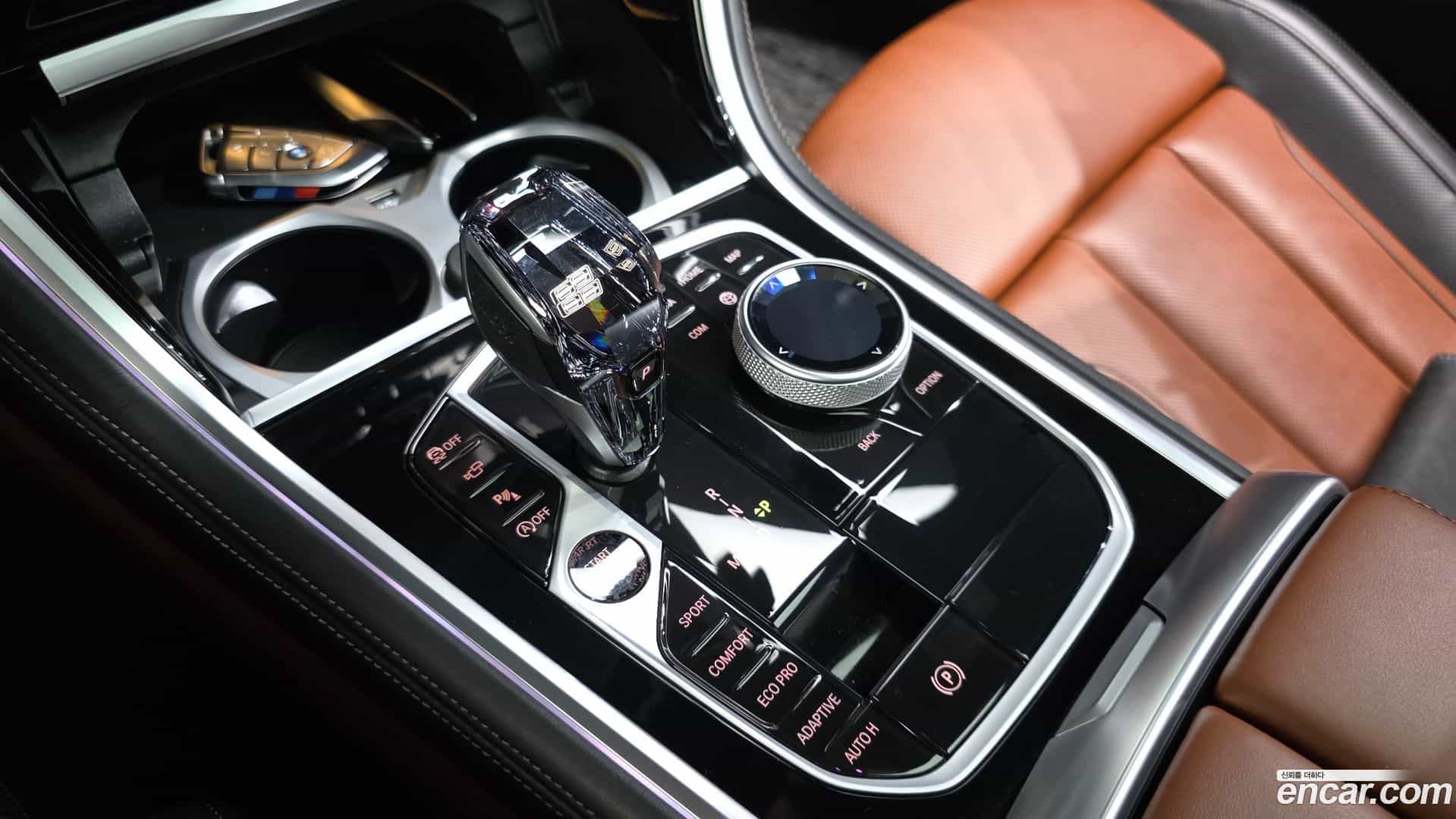 8-Series BMW 2023.4-INNER-009