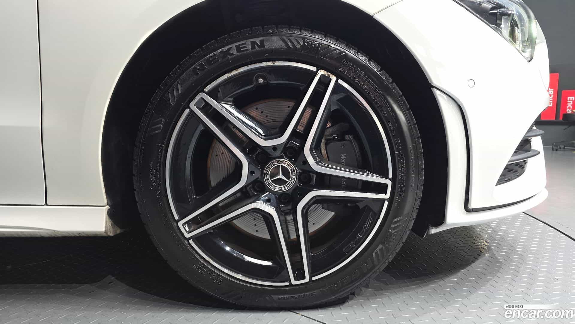 CLA-Class Mercedes-Benz 2020.2-OUTER-031