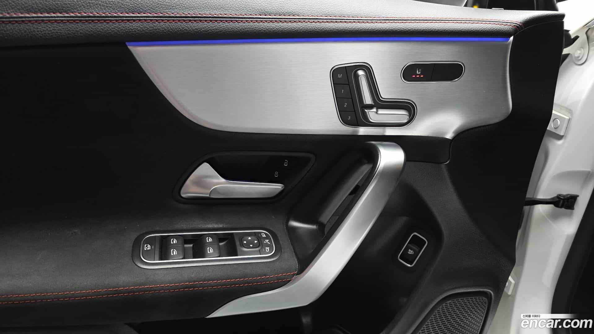 CLA-Class Mercedes-Benz 2020.2-OPTION-041