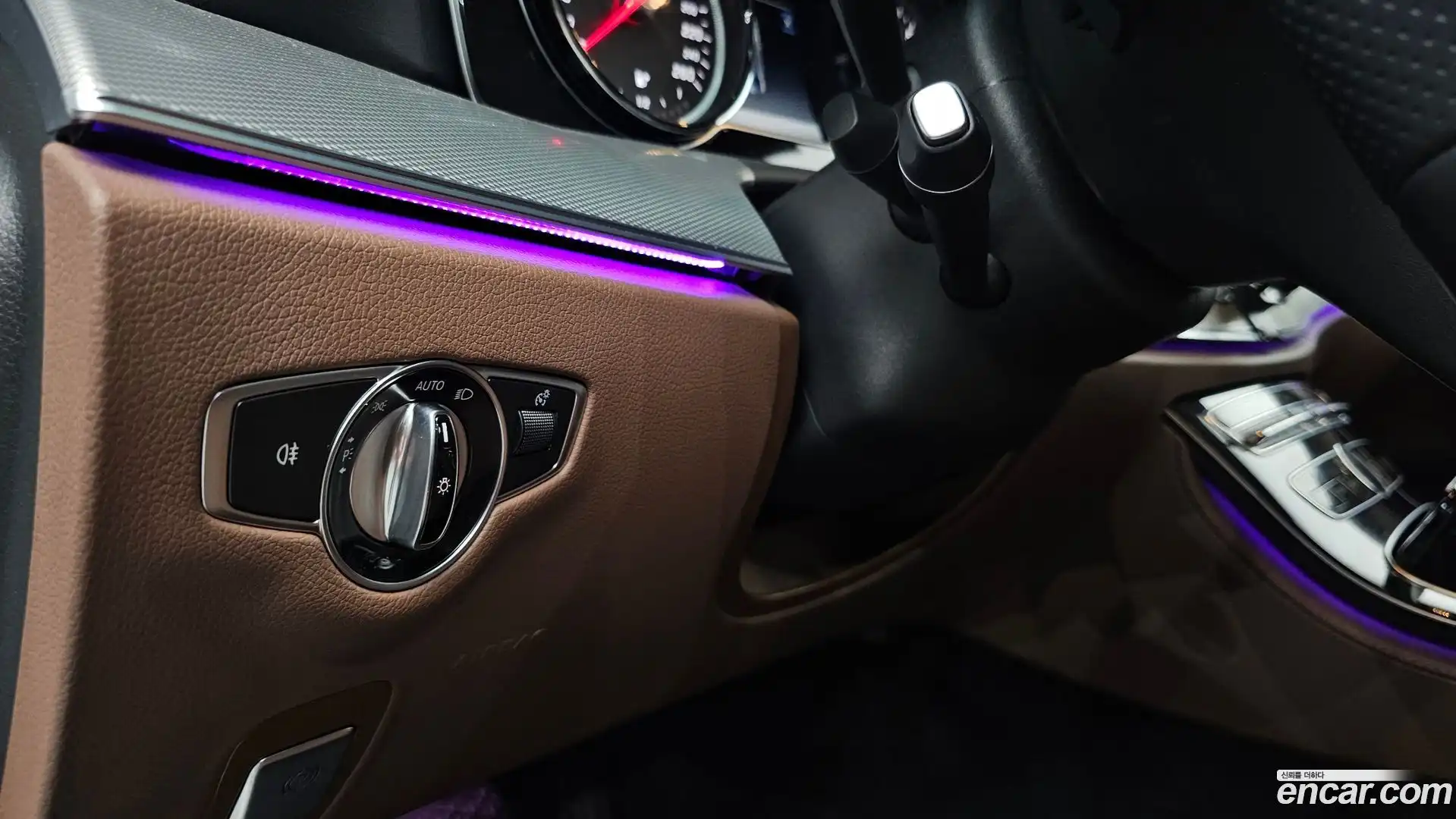 E-Class Mercedes-Benz 2018.1-OPTION-024