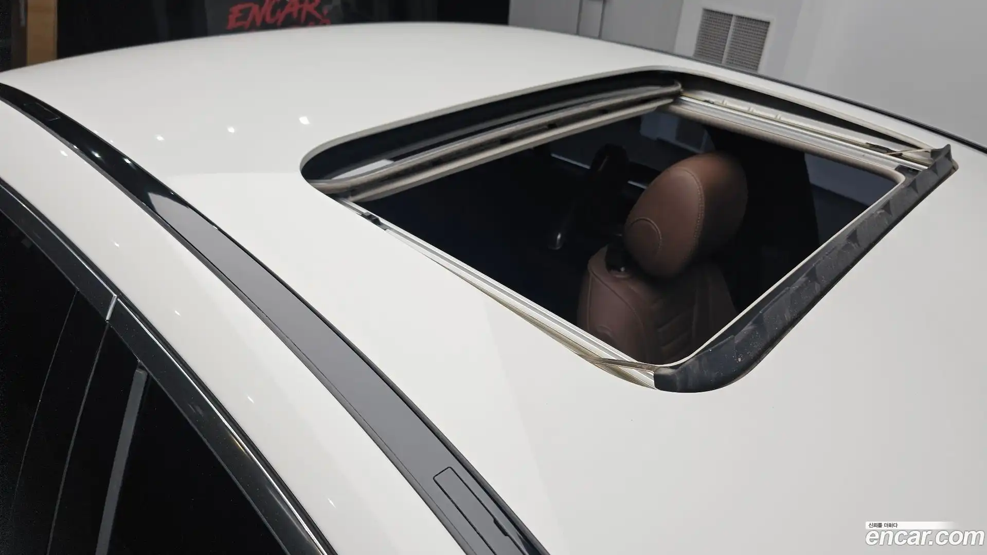 E-Class Mercedes-Benz 2018.1-OPTION-047