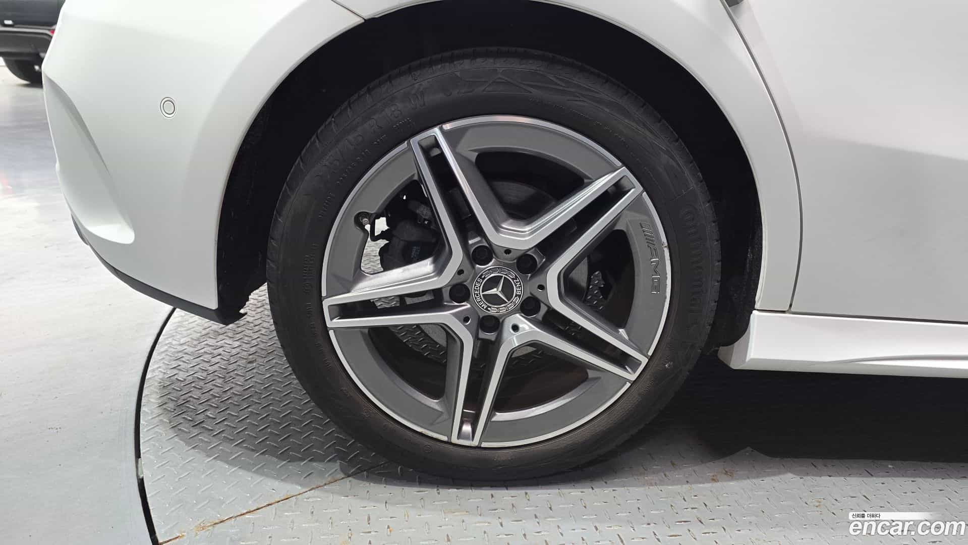 A-Class Mercedes-Benz 2020.3-OUTER-005