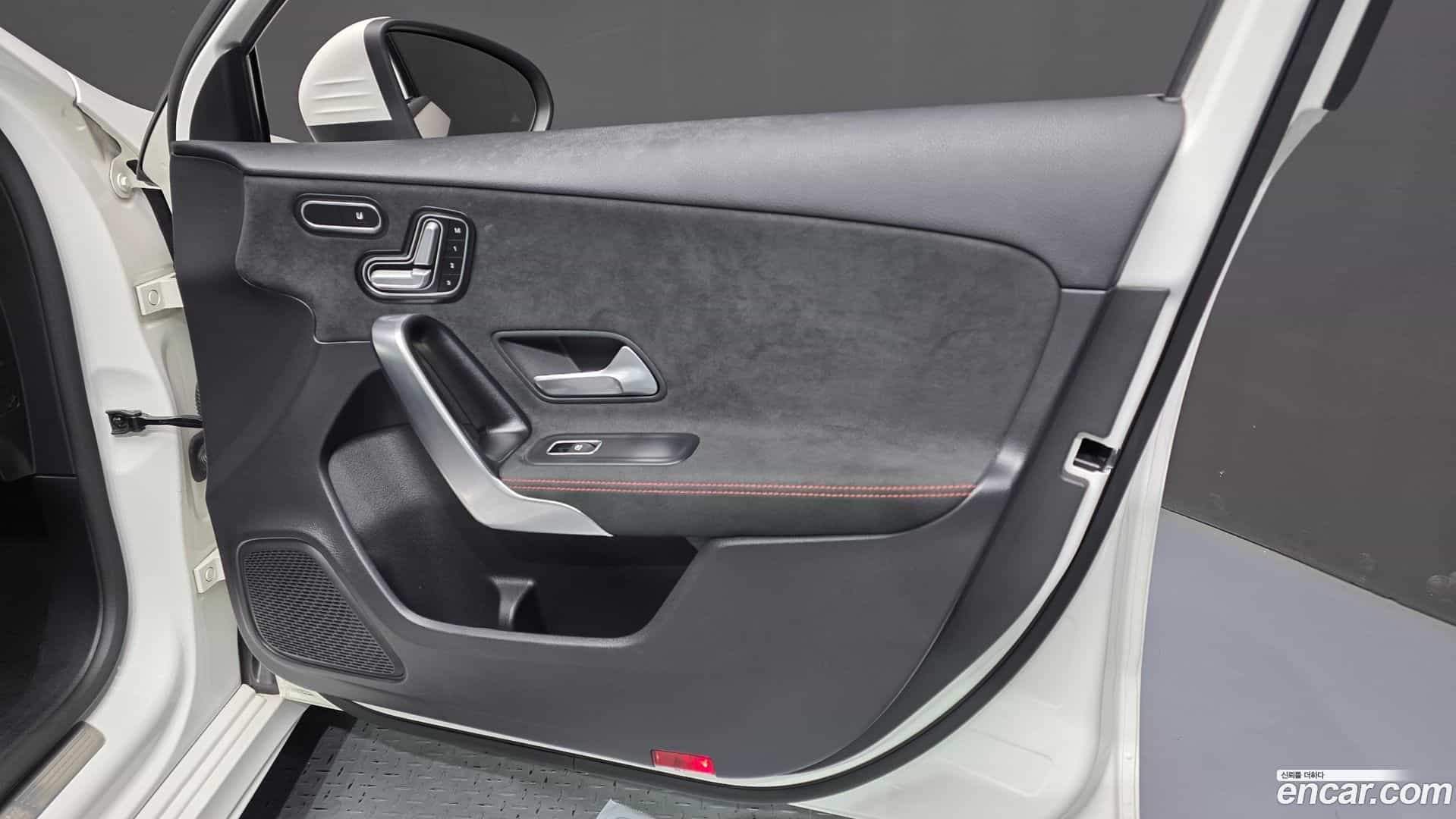 A-Class Mercedes-Benz 2020.3-INNER-034