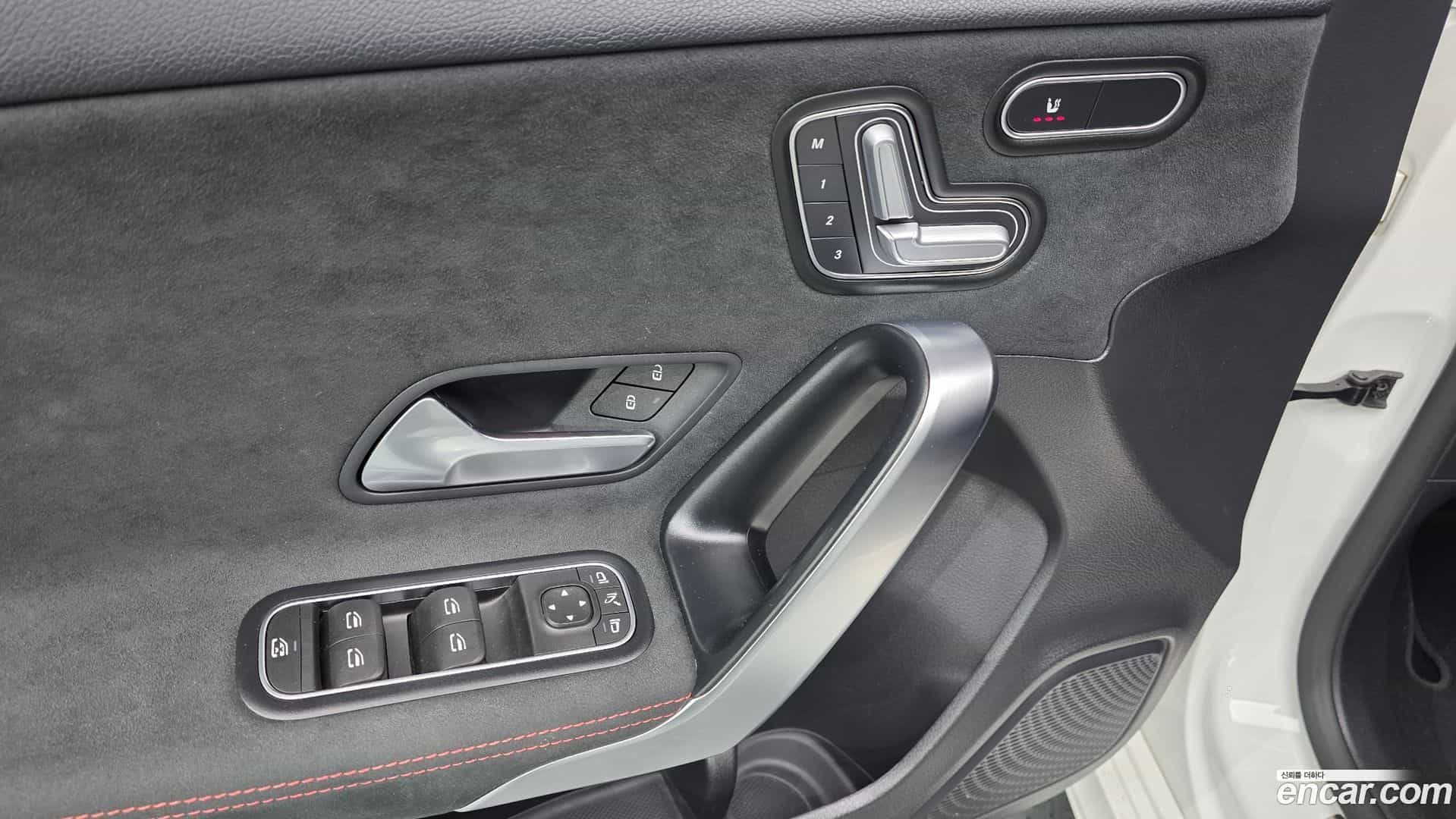 A-Class Mercedes-Benz 2020.3-OPTION-042