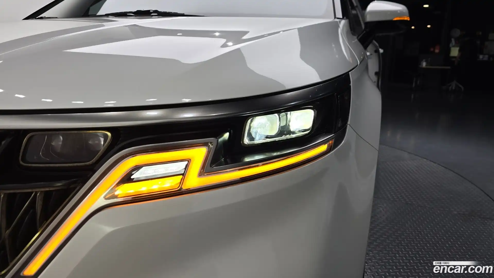 Canival Kia 2023.1-OUTER-032