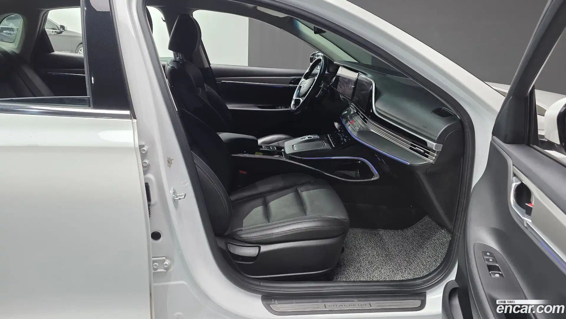 Grandeur Hyundai 2021.3-OPTION-015