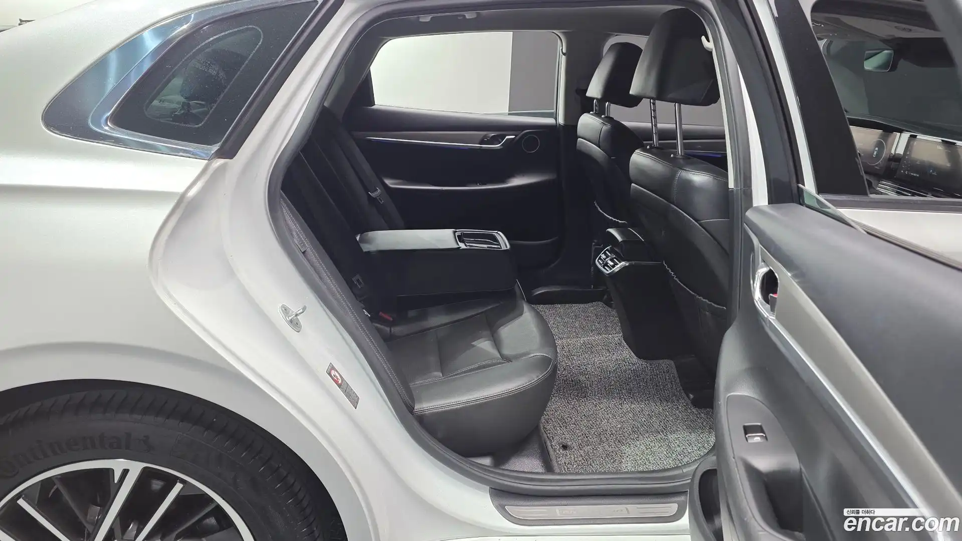 Grandeur Hyundai 2021.3-OPTION-016