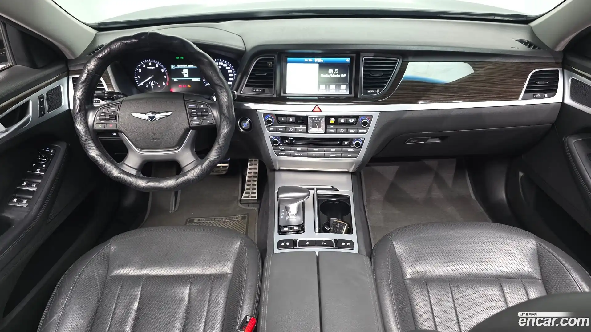 G80 Genesis 2016.8-INNER-007