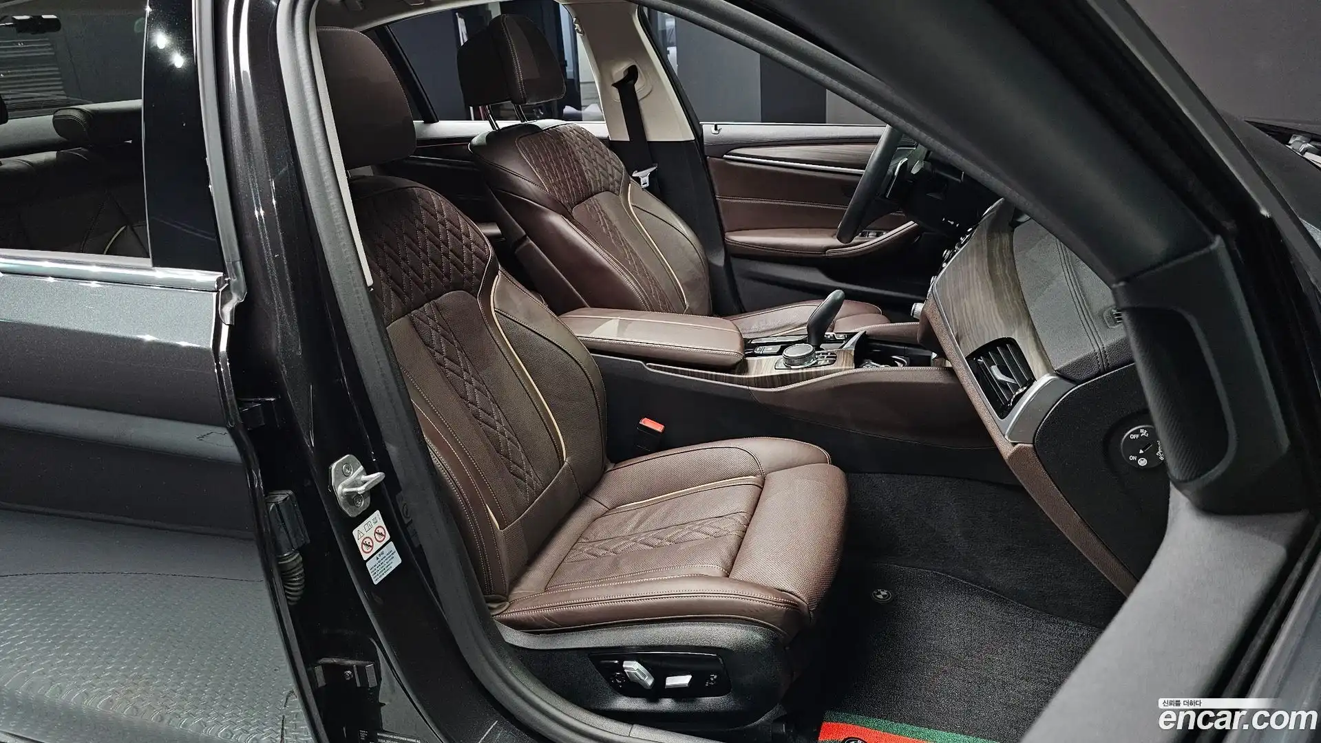 5-Series BMW 2020.3-INNER-036