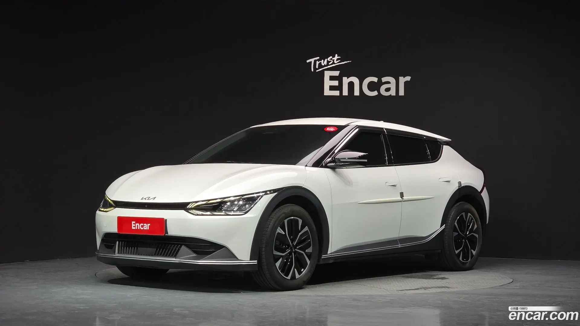 Main__Slider__Photo:EV6 Kia 2021.10-0