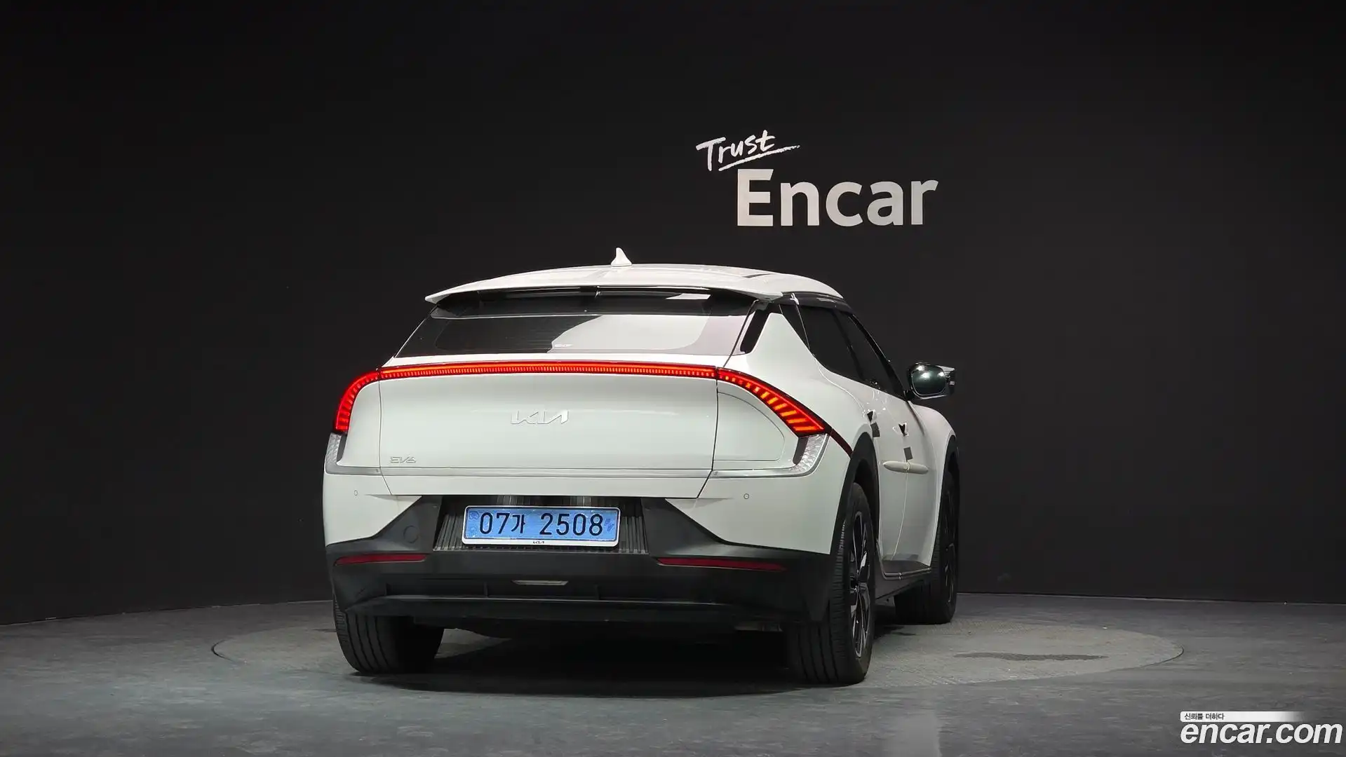 EV6 Kia 2021.10-OUTER-004