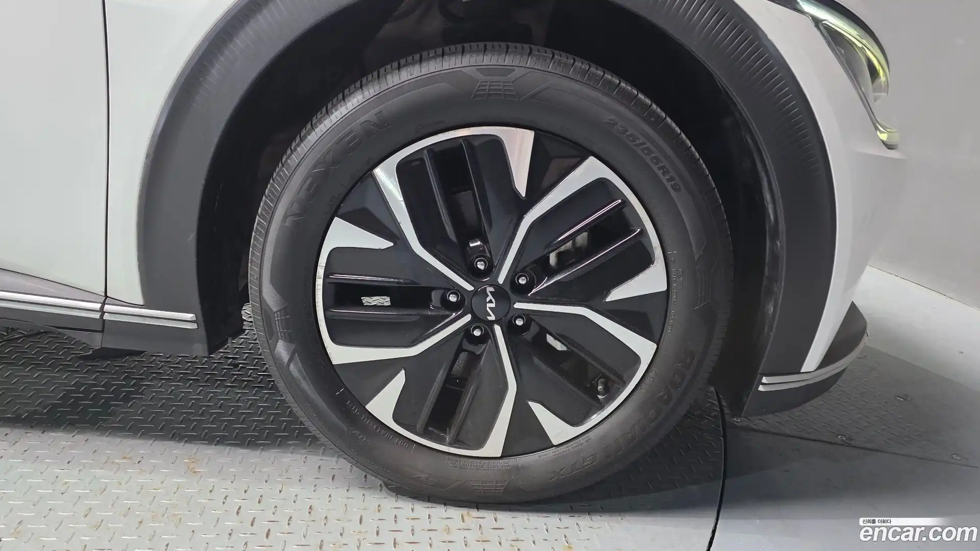 EV6 Kia 2021.10-OUTER-031