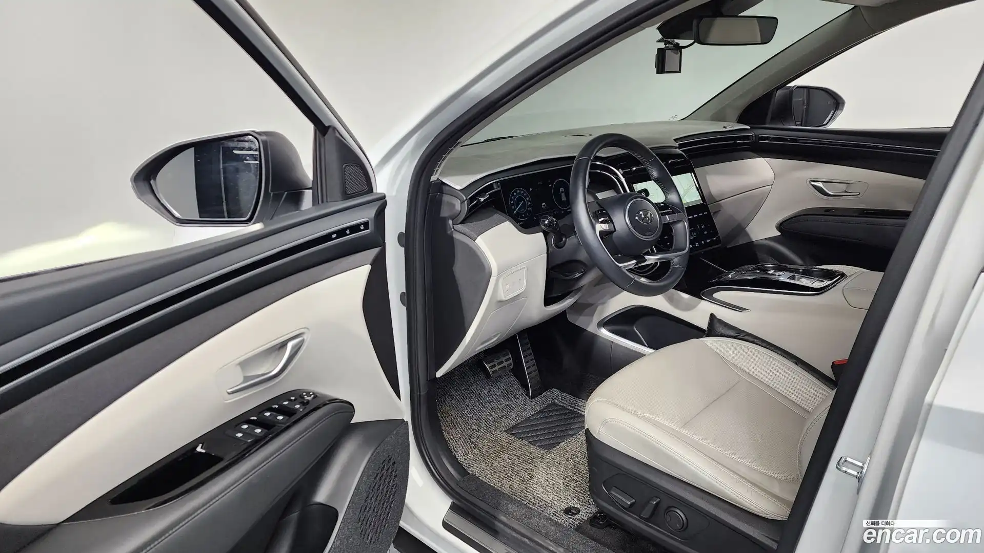 Tucson Hyundai 2023.2-INNER-010