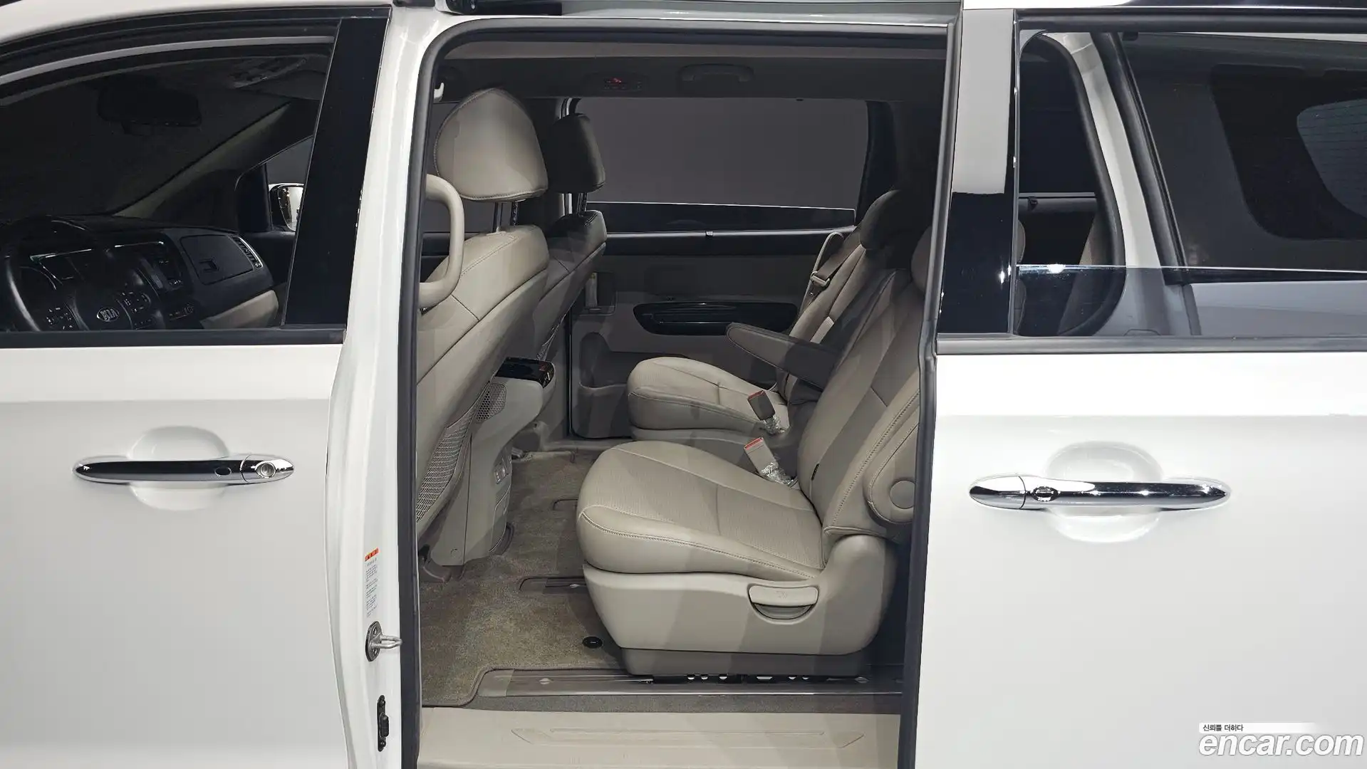 Canival Kia 2020.1-OPTION-016