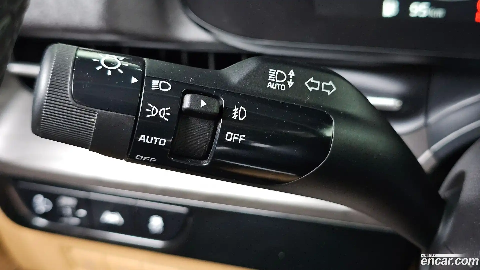 Canival Kia 2021.1-OPTION-043