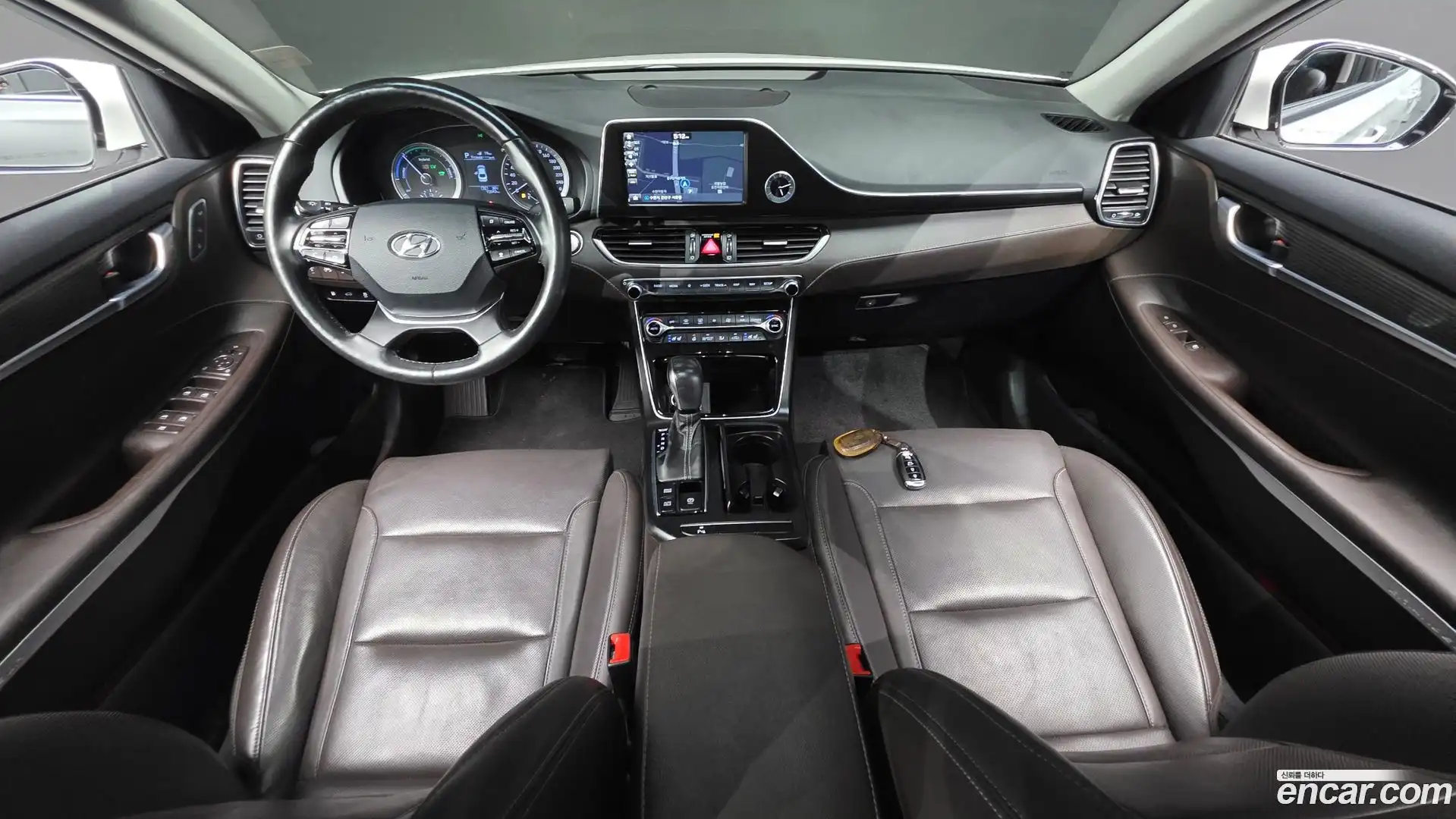 Grandeur Hyundai 2017.3-INNER-007