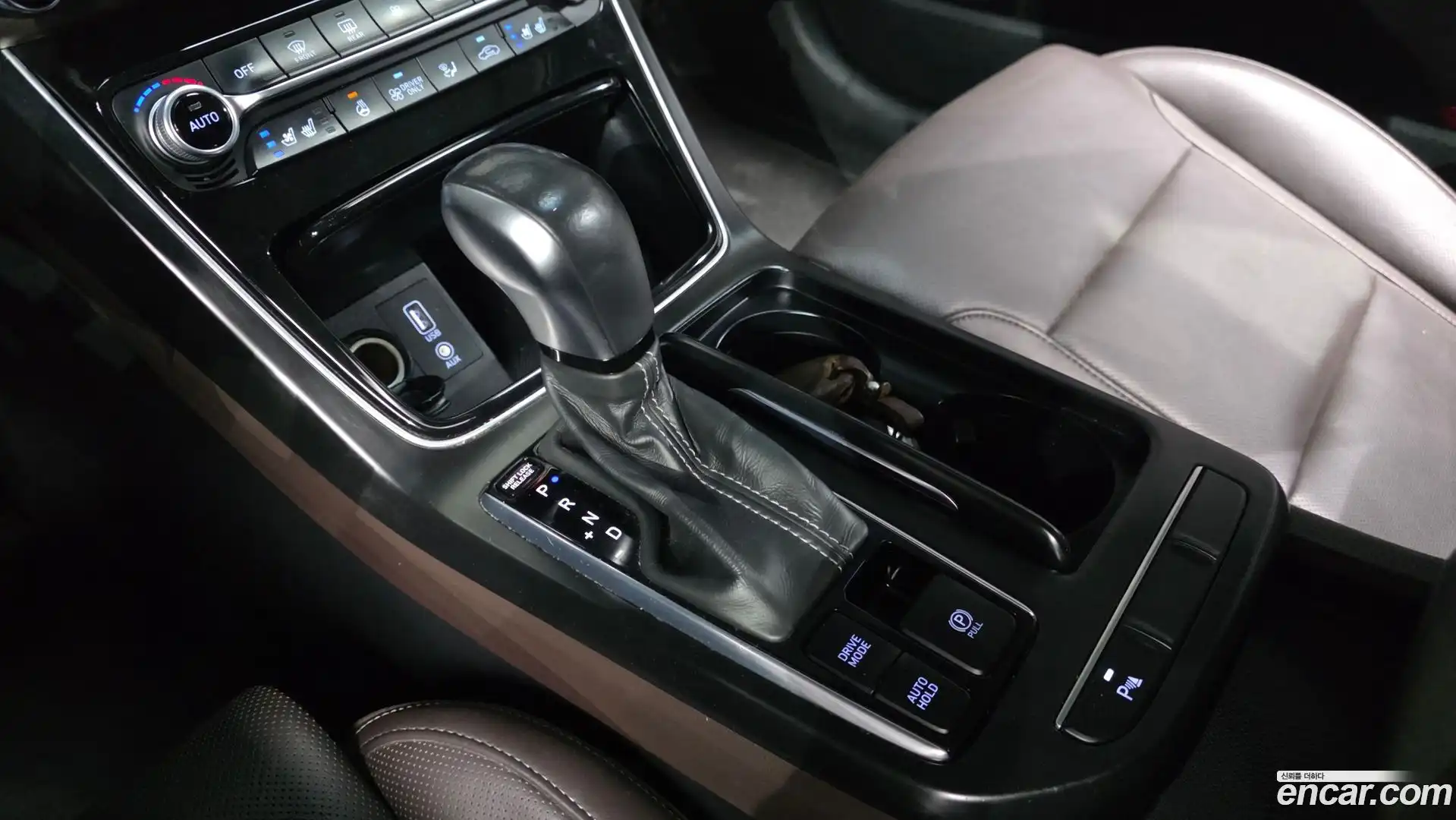 Grandeur Hyundai 2017.3-INNER-009