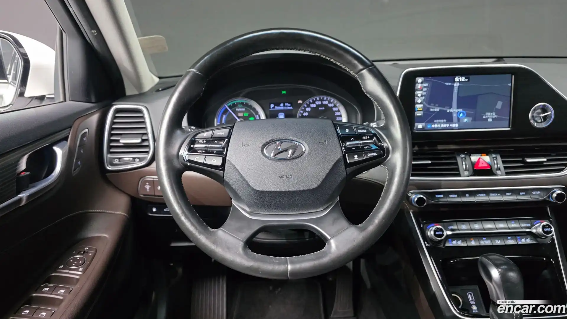Grandeur Hyundai 2017.3-OPTION-019
