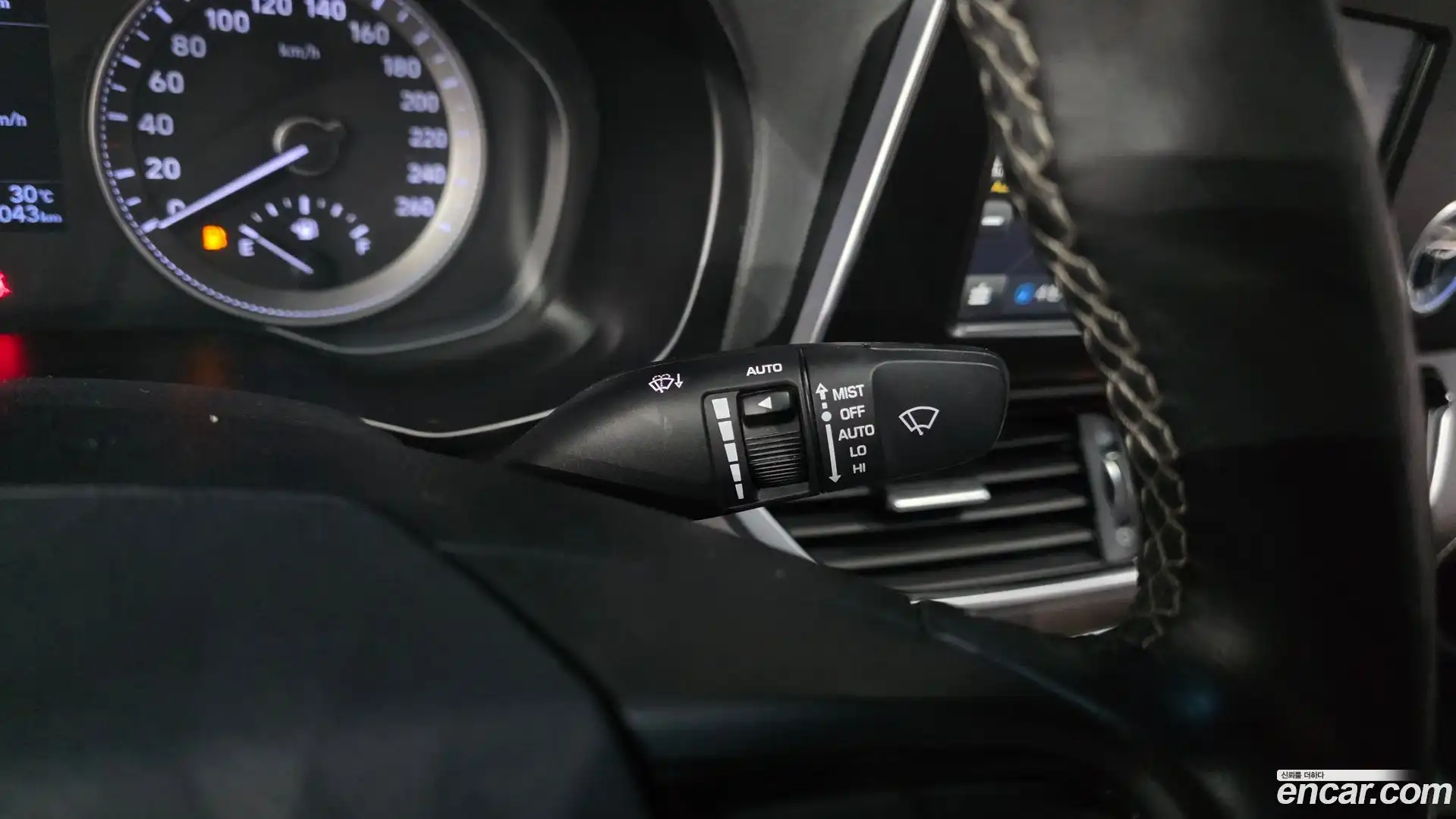 Grandeur Hyundai 2017.3-OPTION-043