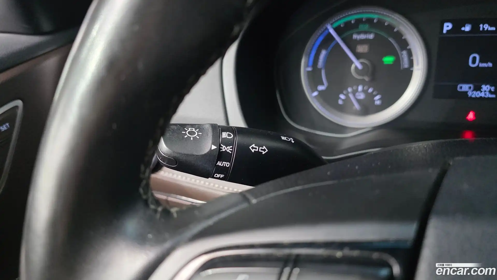 Grandeur Hyundai 2017.3-OPTION-046